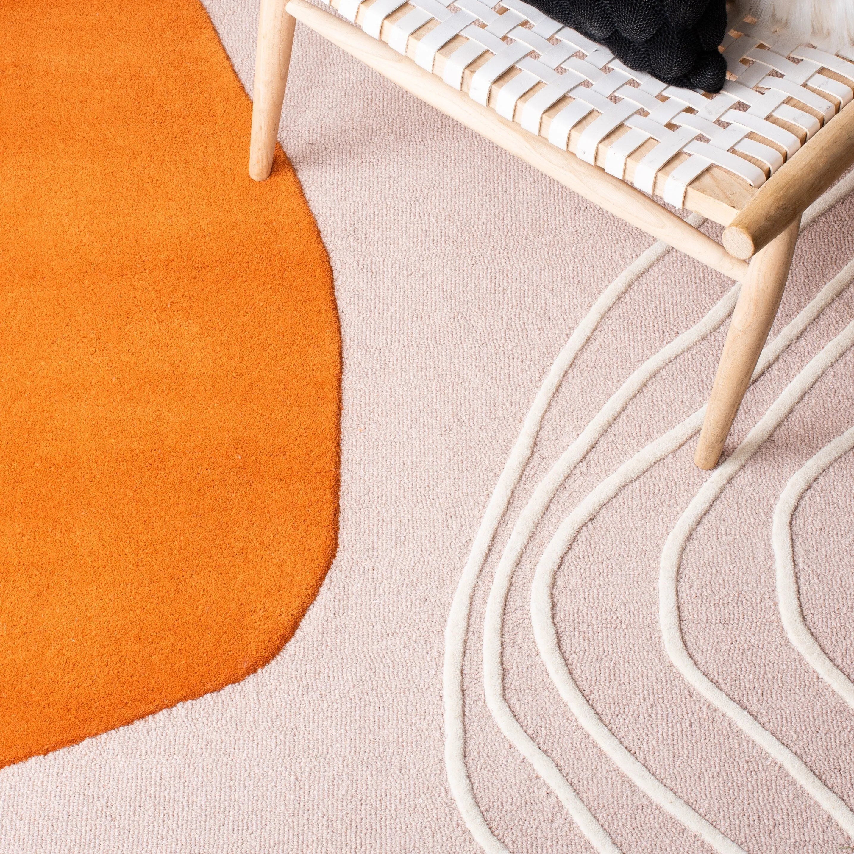 SAFAVIEH Handmade Rodeo Drive Abigayle Mid-Century Modern Wool Rug