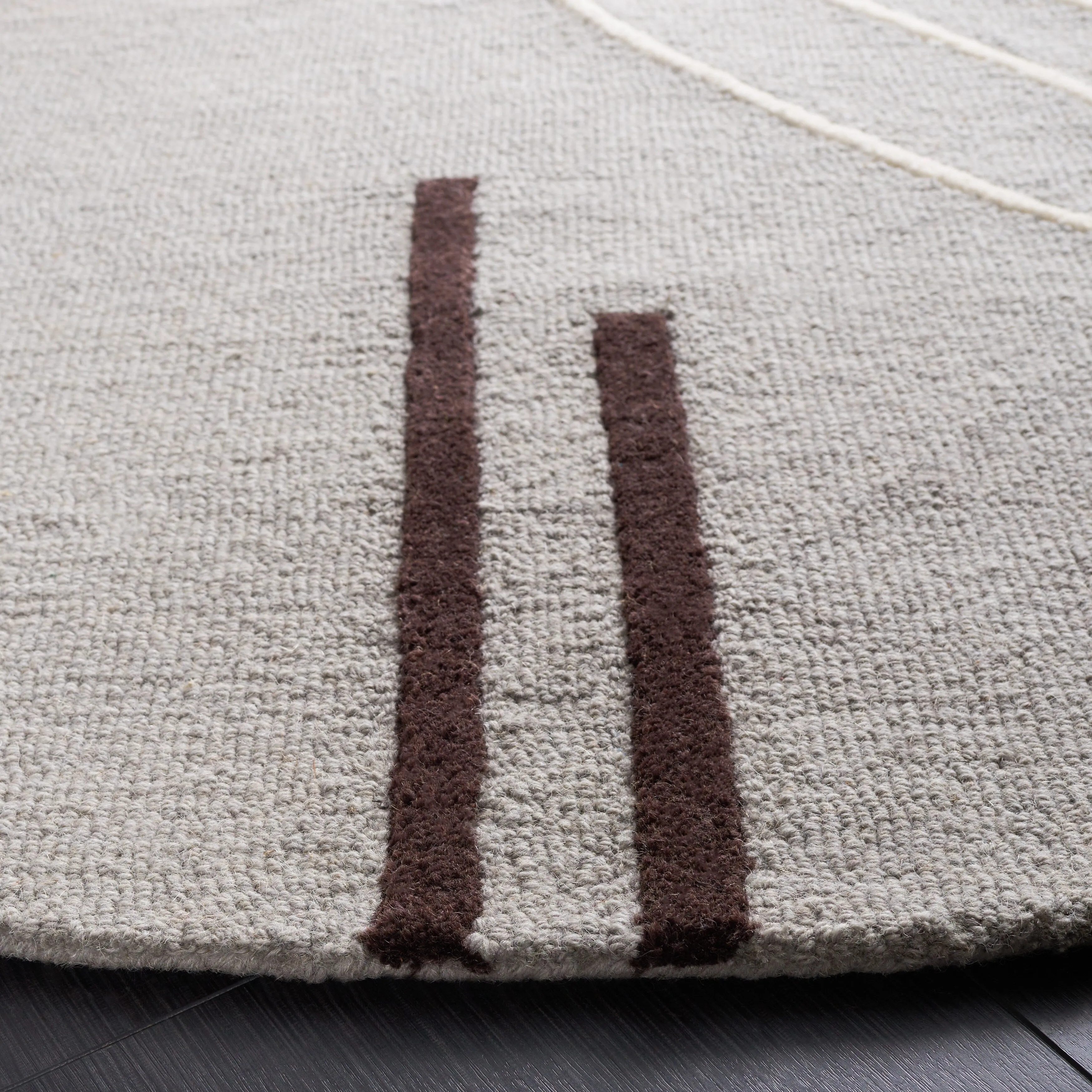SAFAVIEH Handmade Rodeo Drive Abigayle Mid-Century Modern Wool Rug