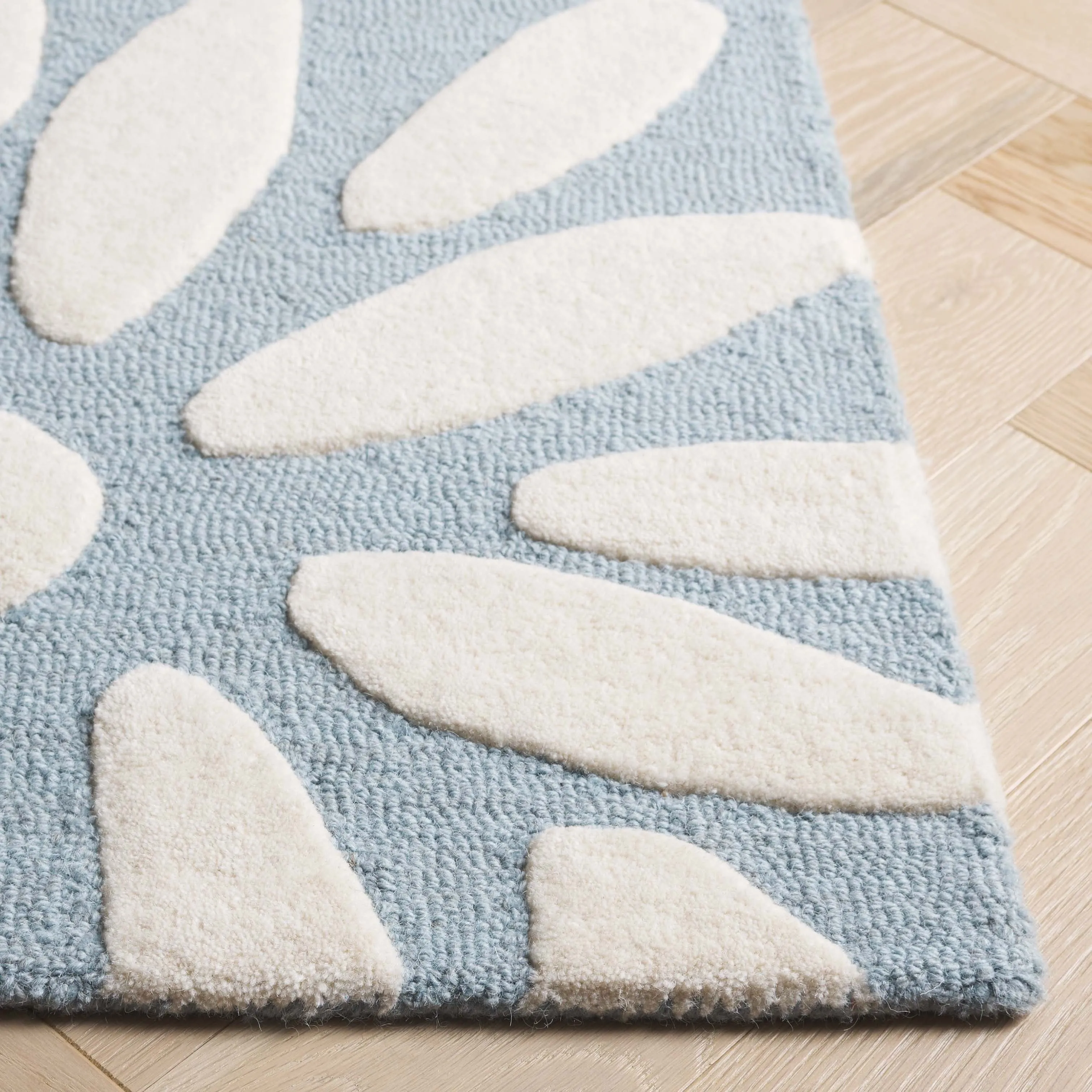 SAFAVIEH Handmade SAFAVIEH Kids Fleurette & Tween Wool Rug