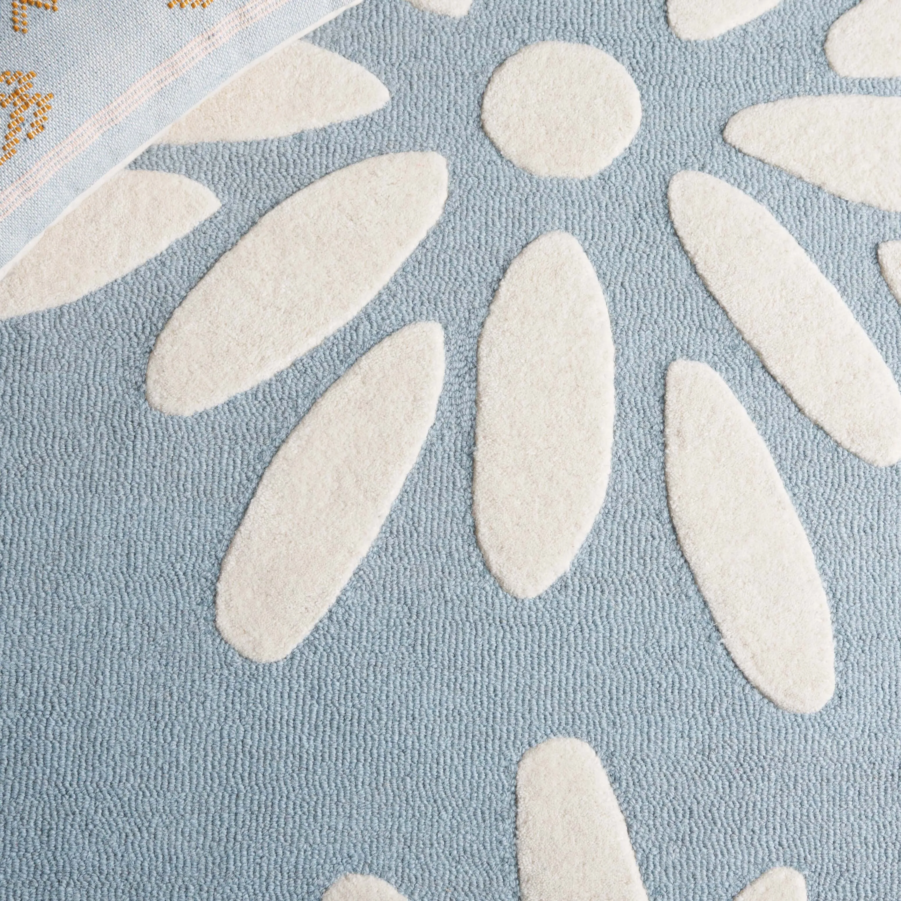 SAFAVIEH Handmade SAFAVIEH Kids Fleurette & Tween Wool Rug