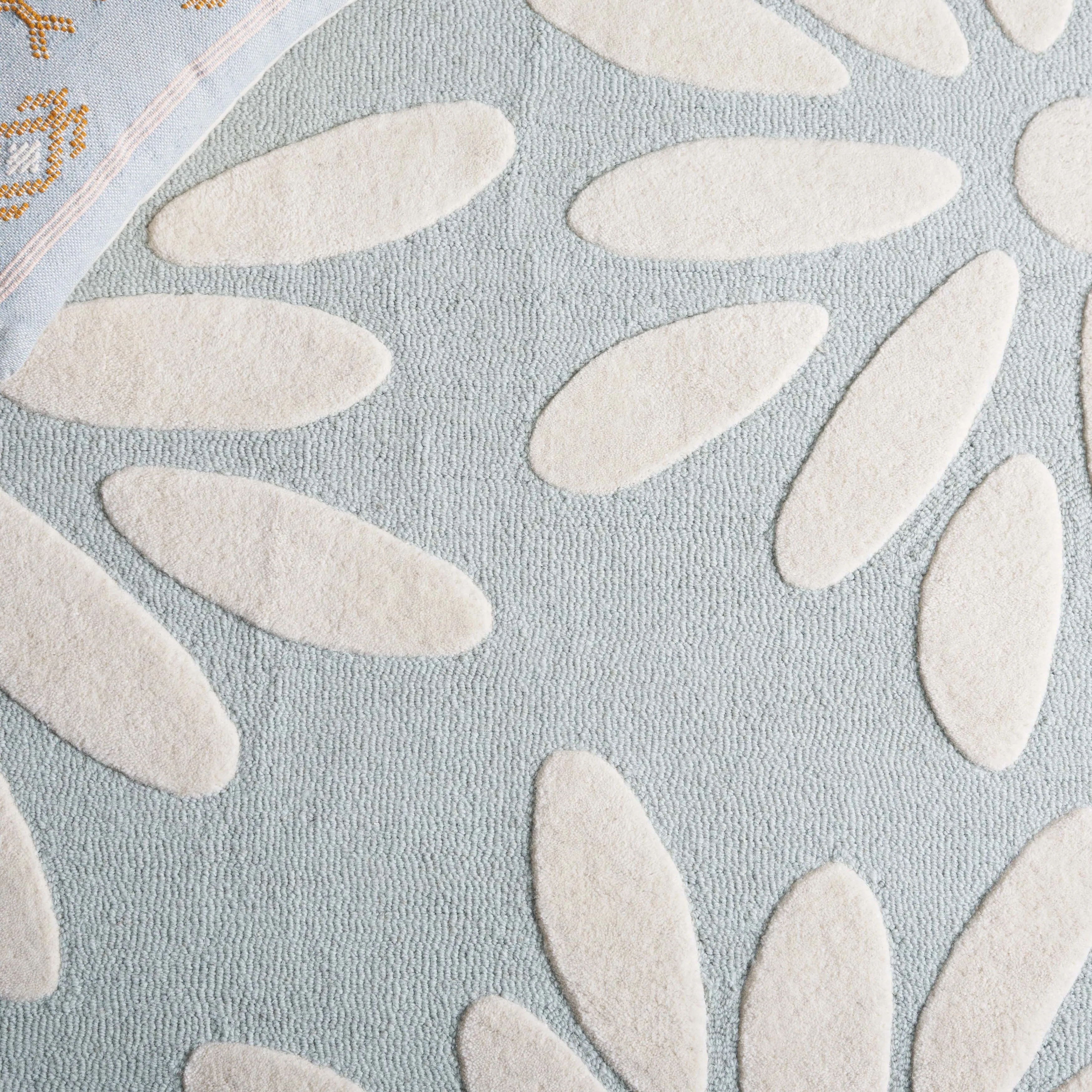 SAFAVIEH Handmade SAFAVIEH Kids Fleurette & Tween Wool Rug