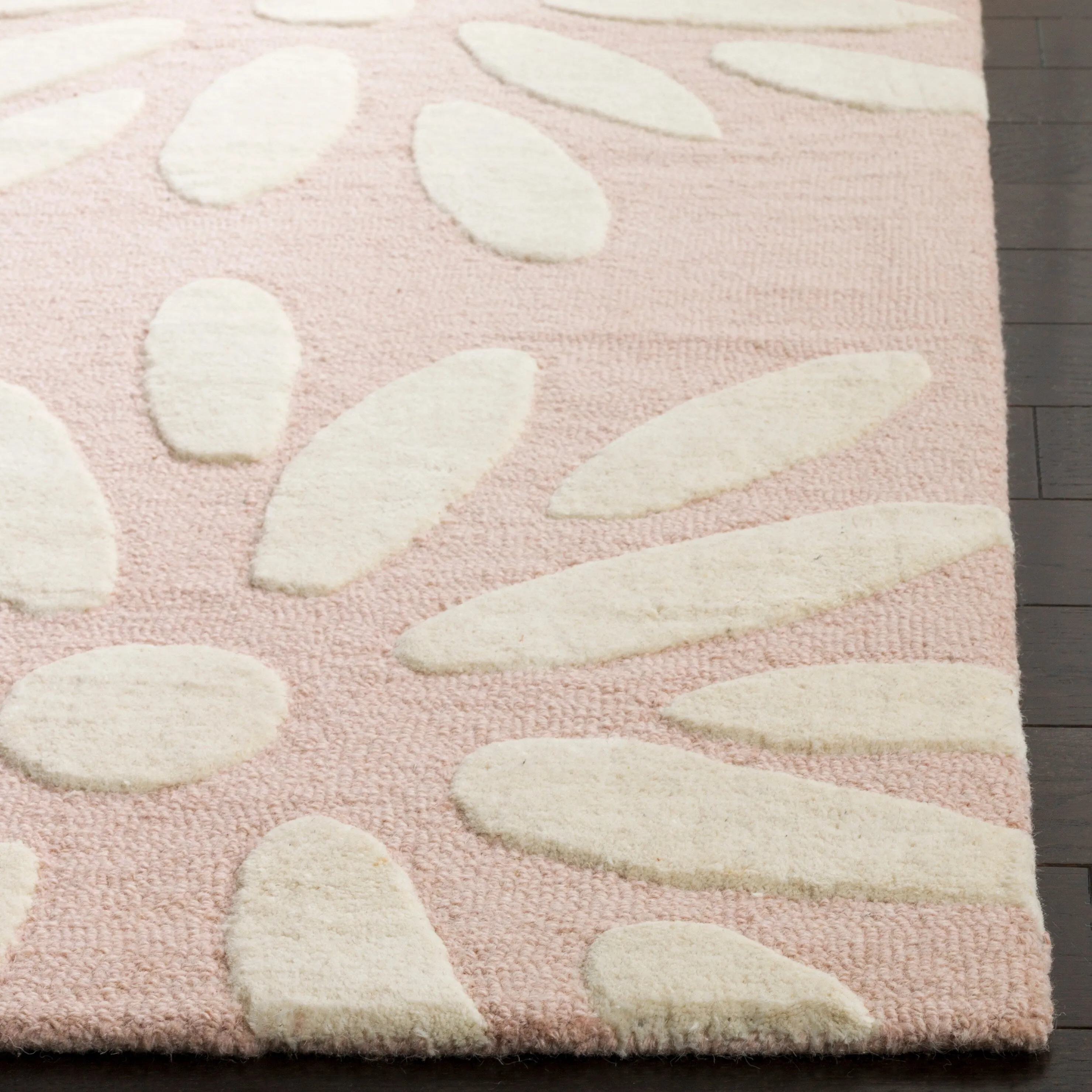 SAFAVIEH Handmade SAFAVIEH Kids Fleurette & Tween Wool Rug