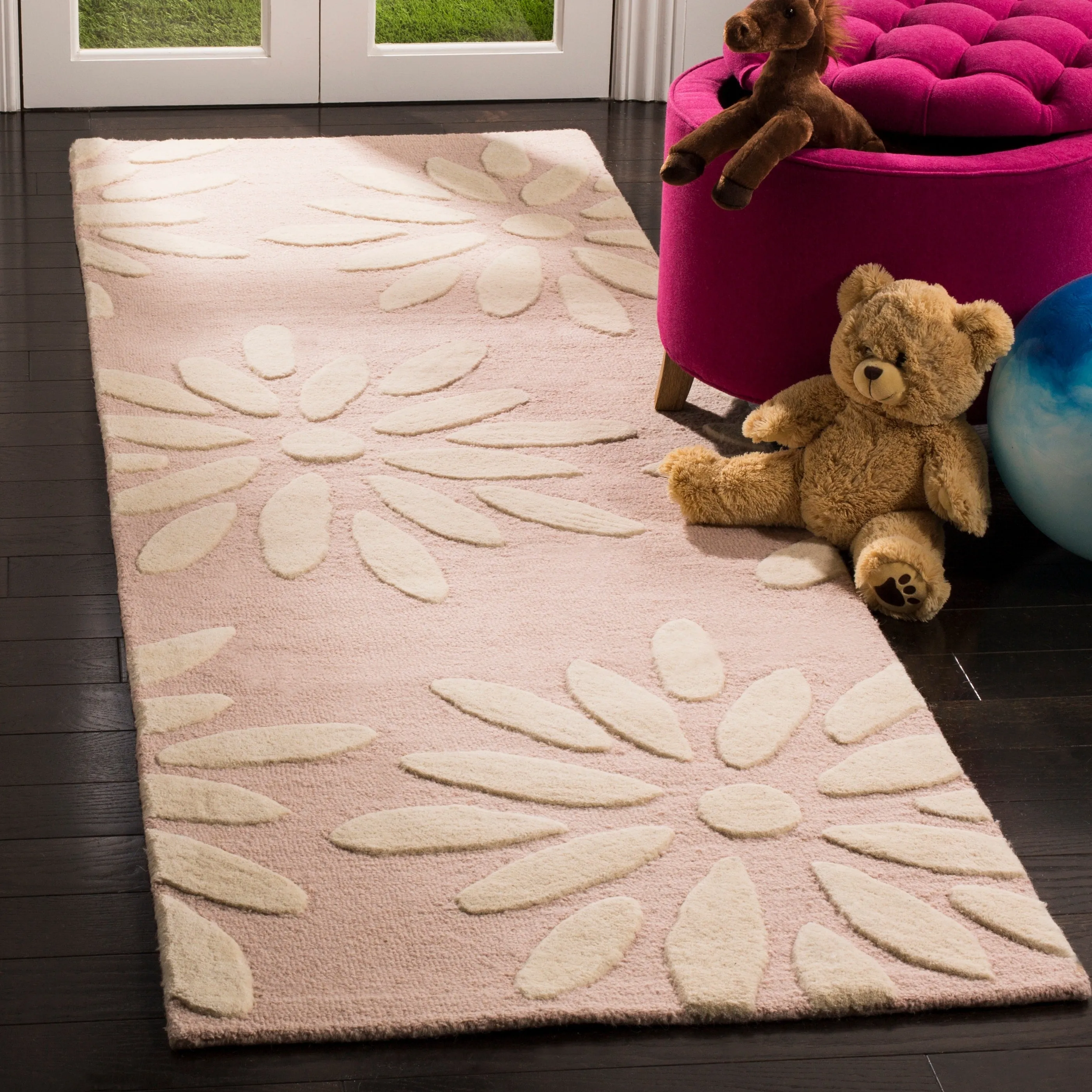 SAFAVIEH Handmade SAFAVIEH Kids Fleurette & Tween Wool Rug