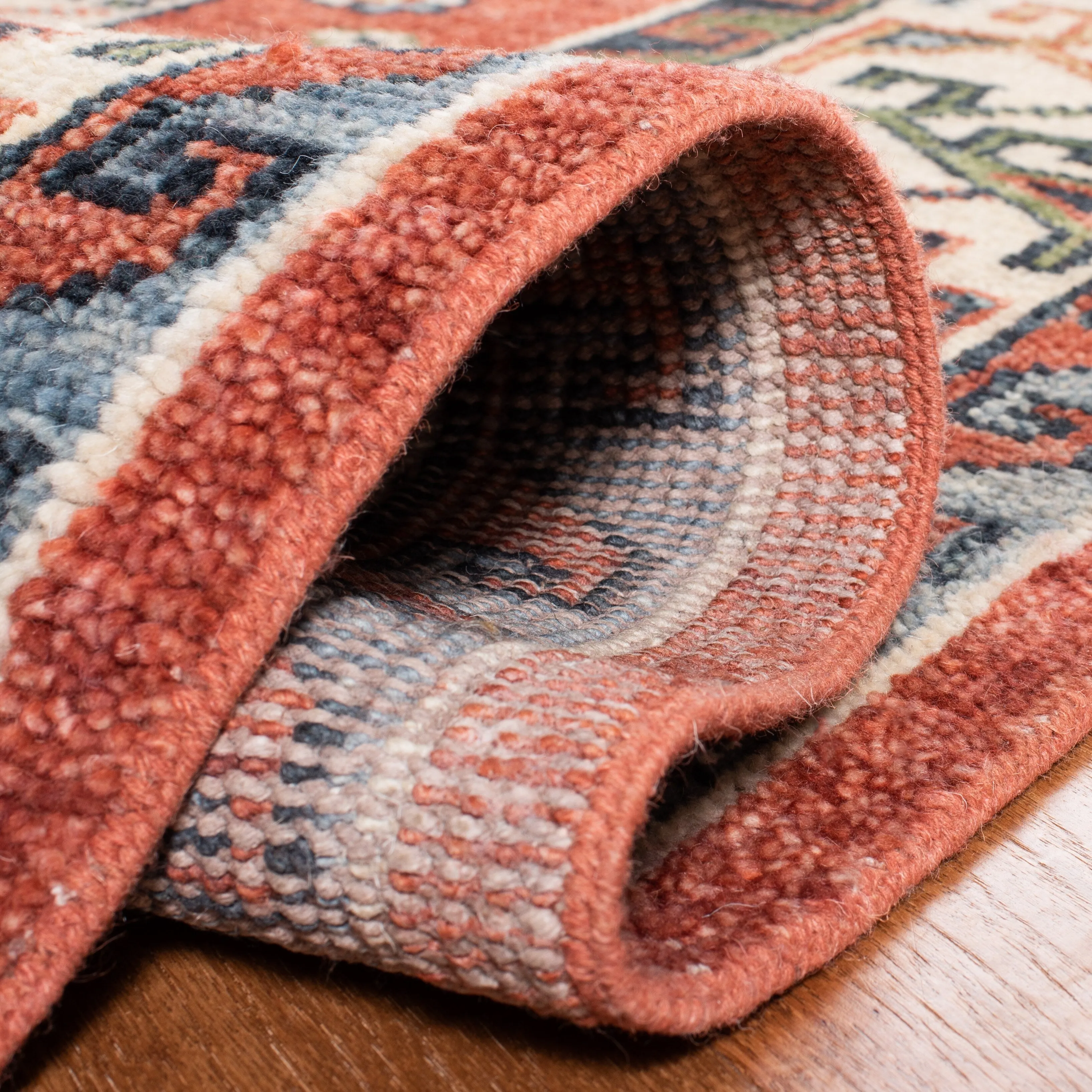 SAFAVIEH Handmade Samarkand Krissy Traditional Oriental Wool Rug