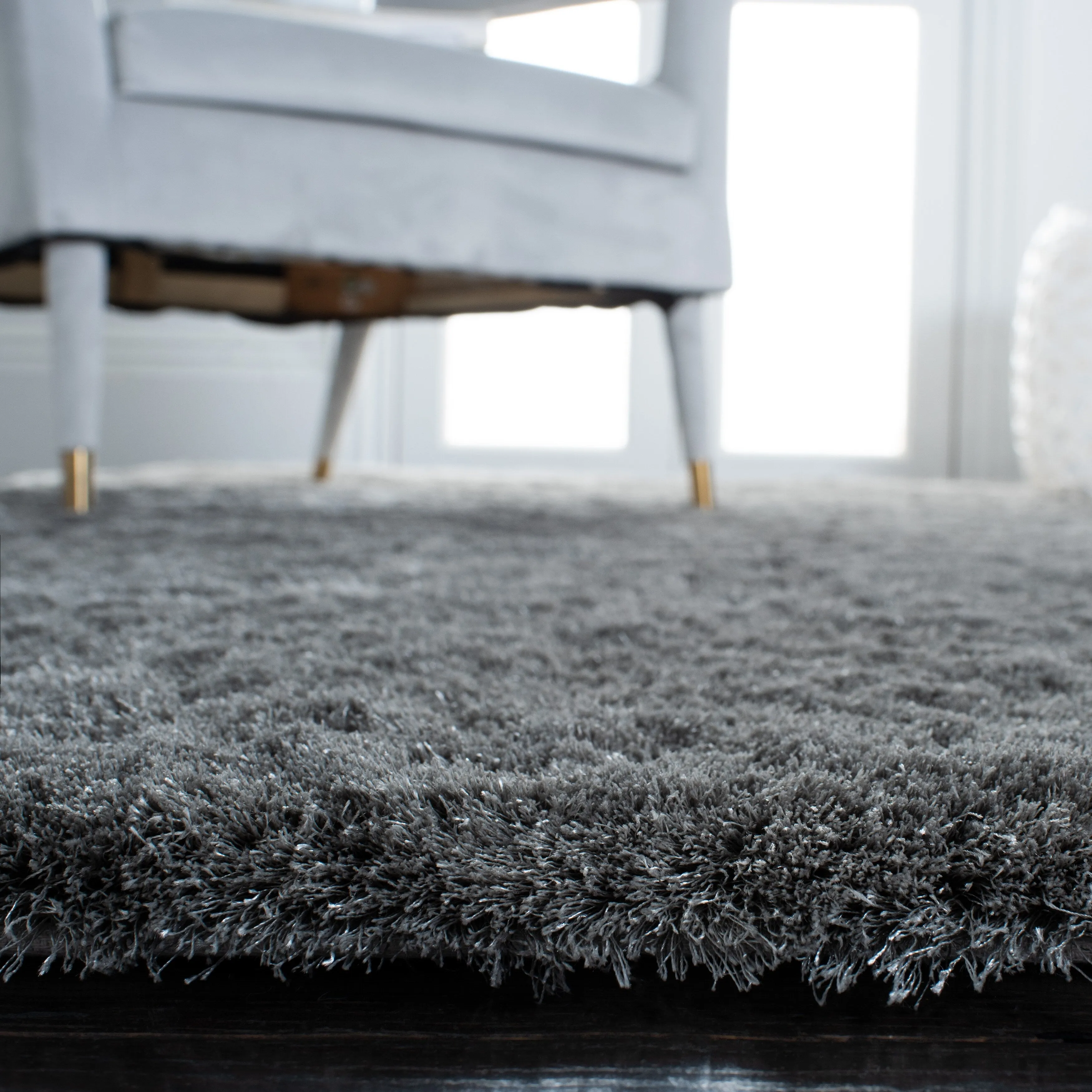 SAFAVIEH Handmade Shag Brooklyn Shag 2-inch Thick Rug