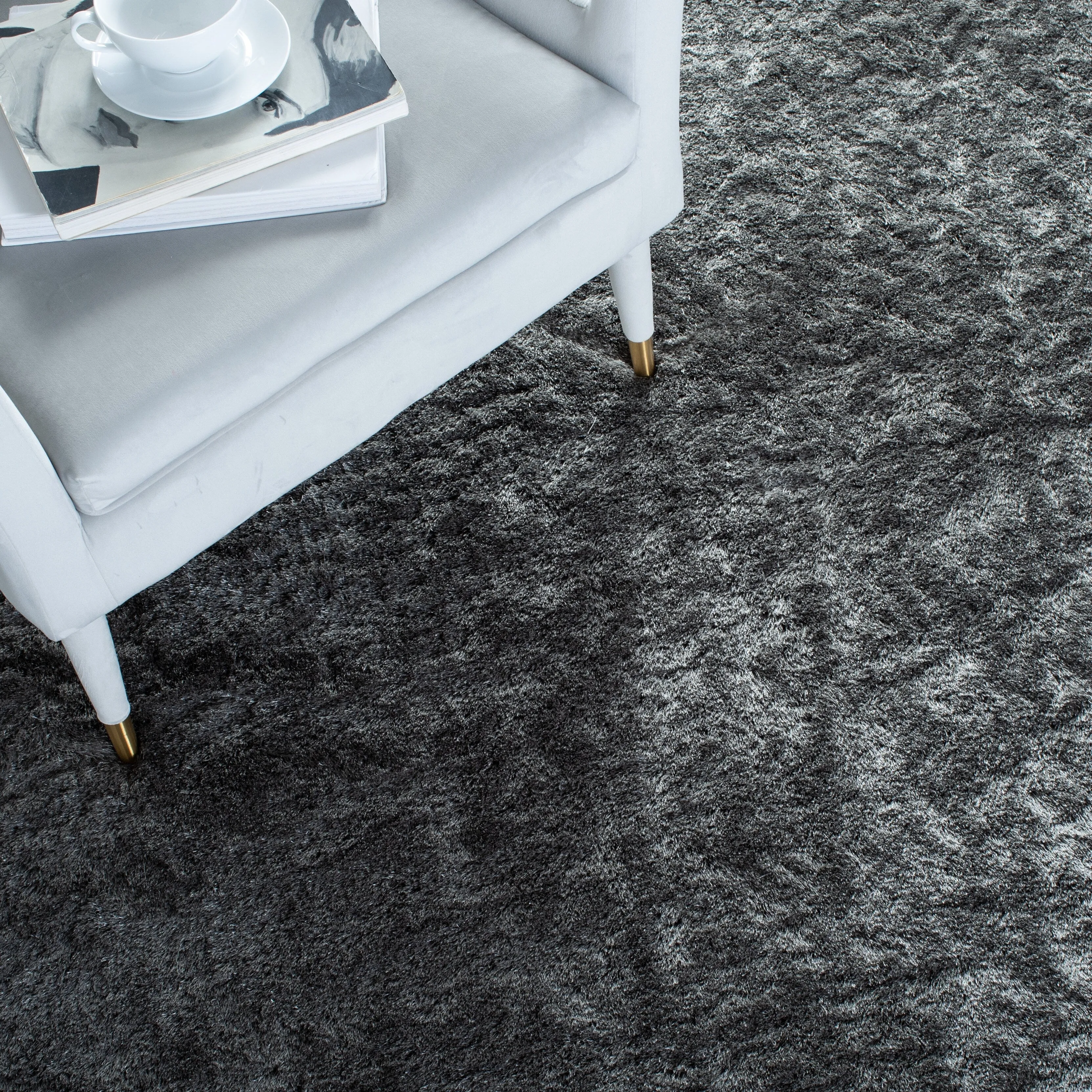 SAFAVIEH Handmade Shag Brooklyn Shag 2-inch Thick Rug