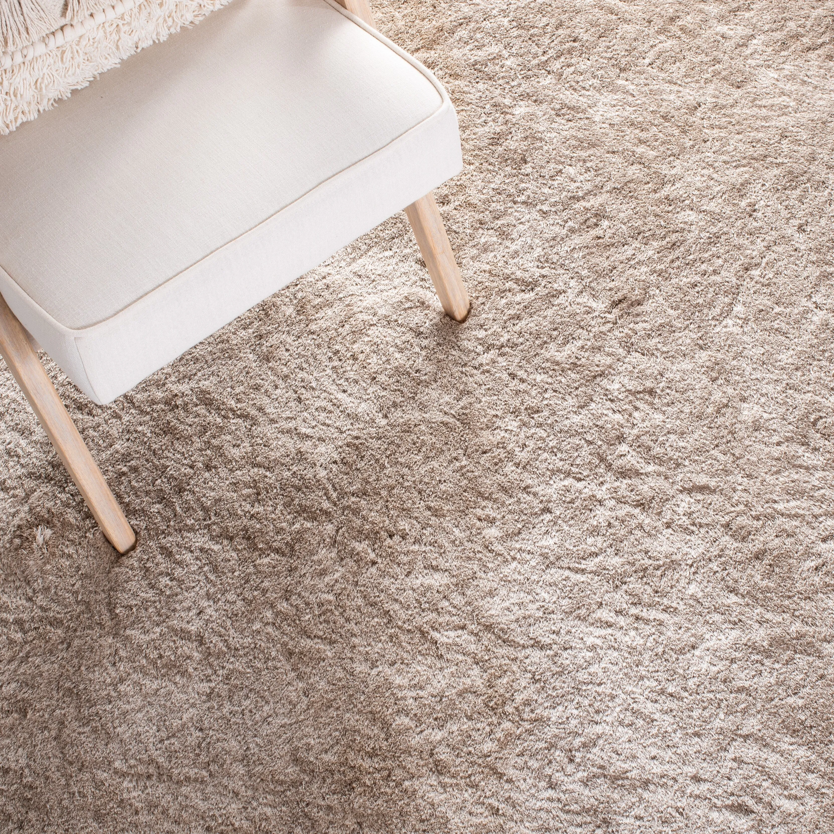 SAFAVIEH Handmade Shag Brooklyn Shag 2-inch Thick Rug