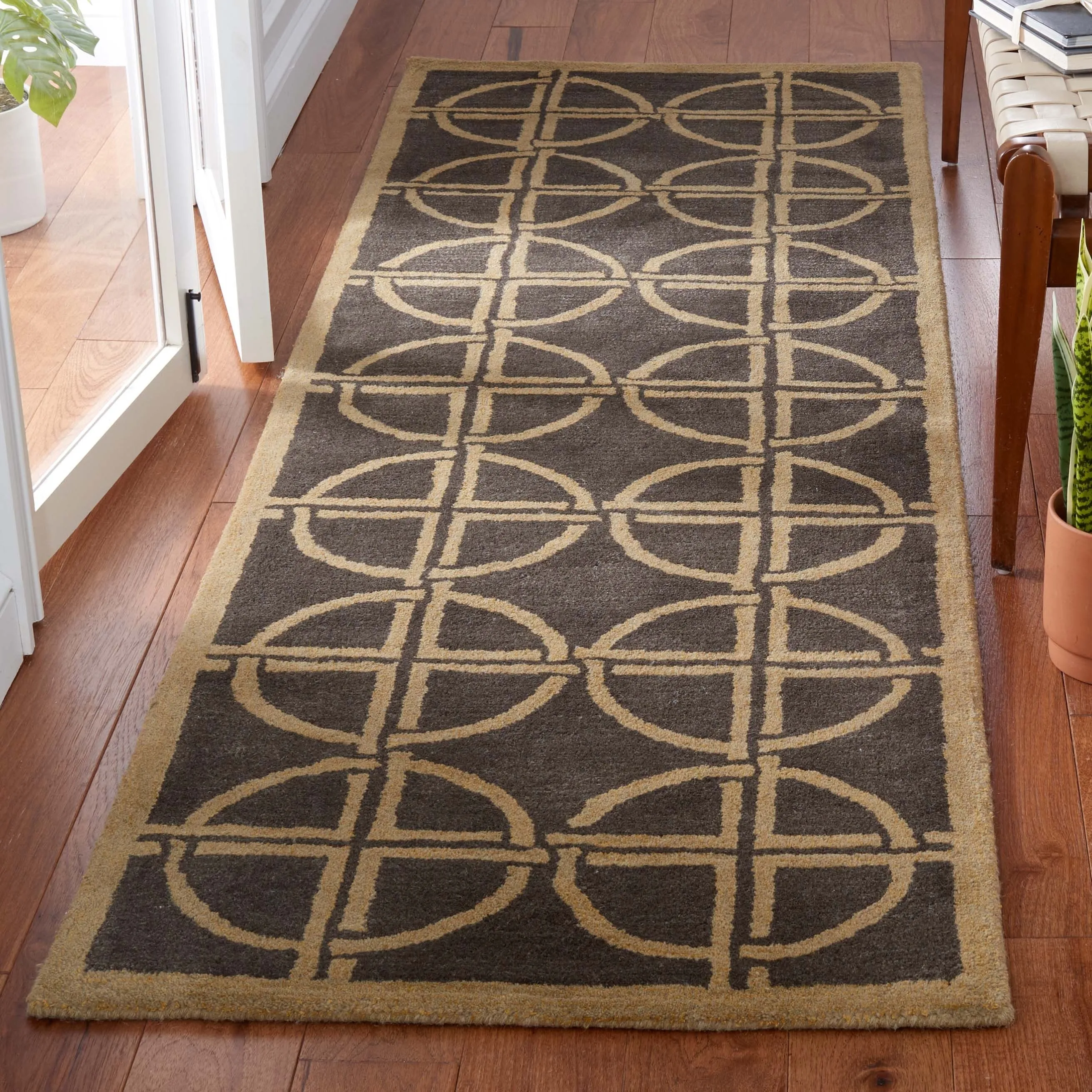 SAFAVIEH Handmade Soho Reyna Deco N.Z. Wool Rug