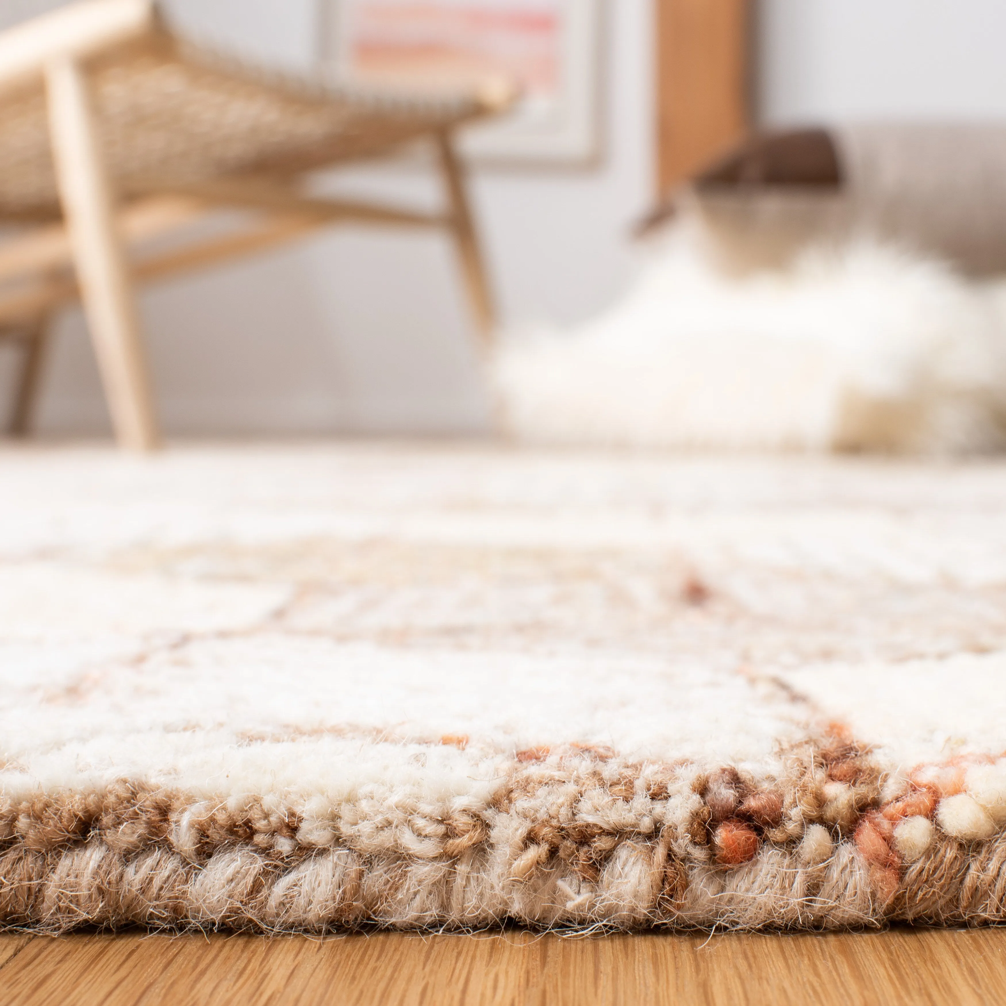 SAFAVIEH Handmade Soho Somer Wool Rug