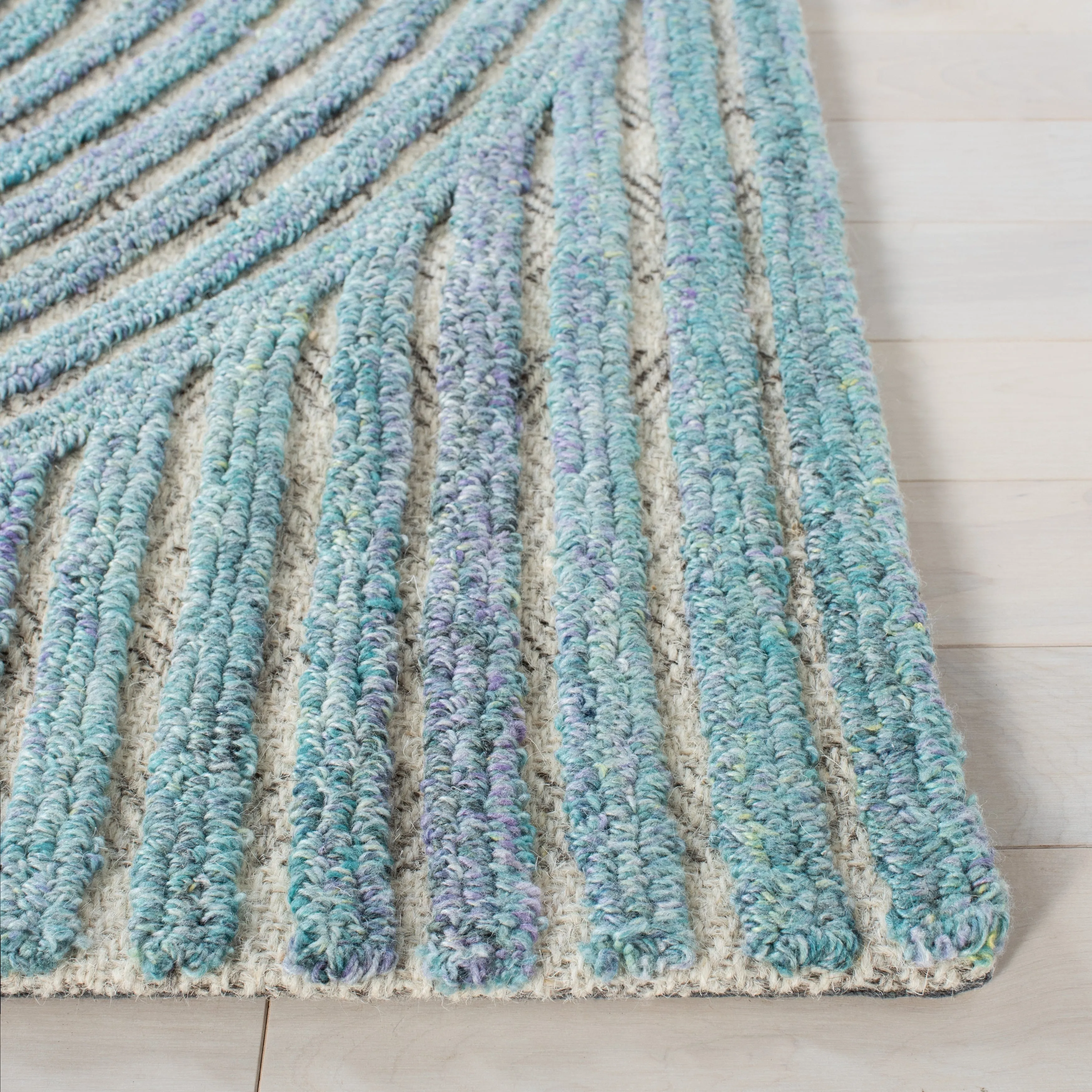 SAFAVIEH Handmade Southampton Asha Abstract Wool Rug