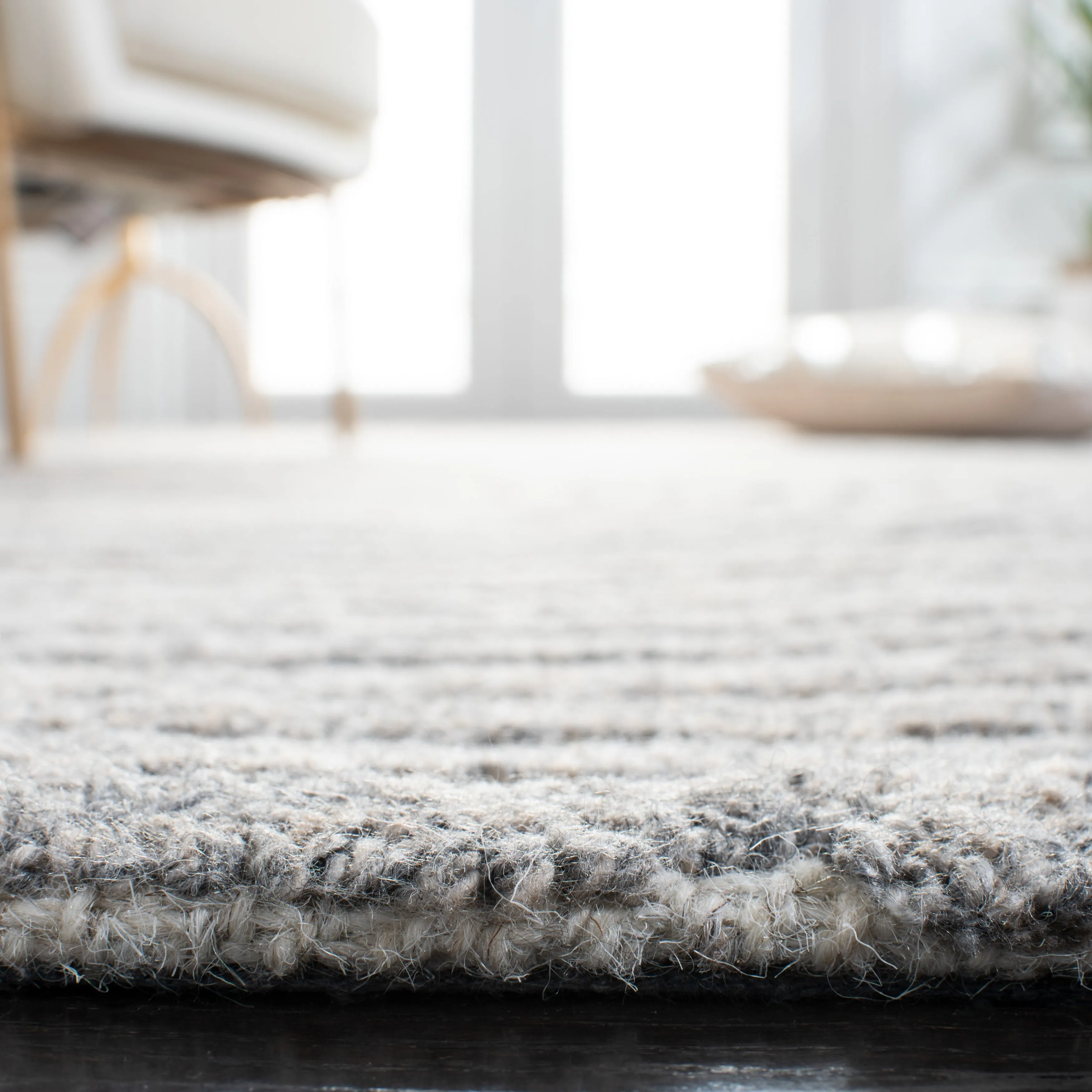 SAFAVIEH Handmade Southampton Asha Abstract Wool Rug