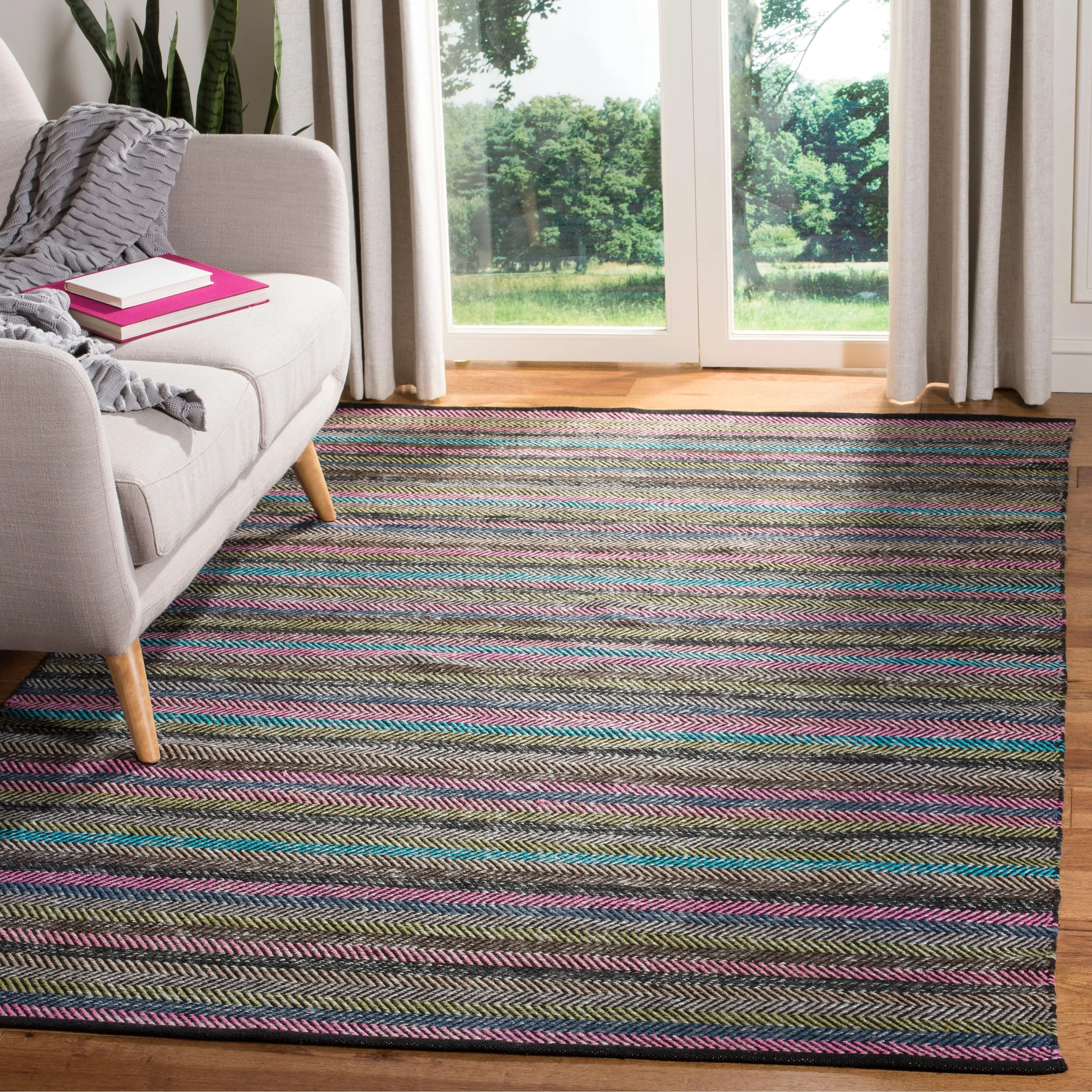 SAFAVIEH Handmade Striped Kilim Jenelle Stripe Wool Rug