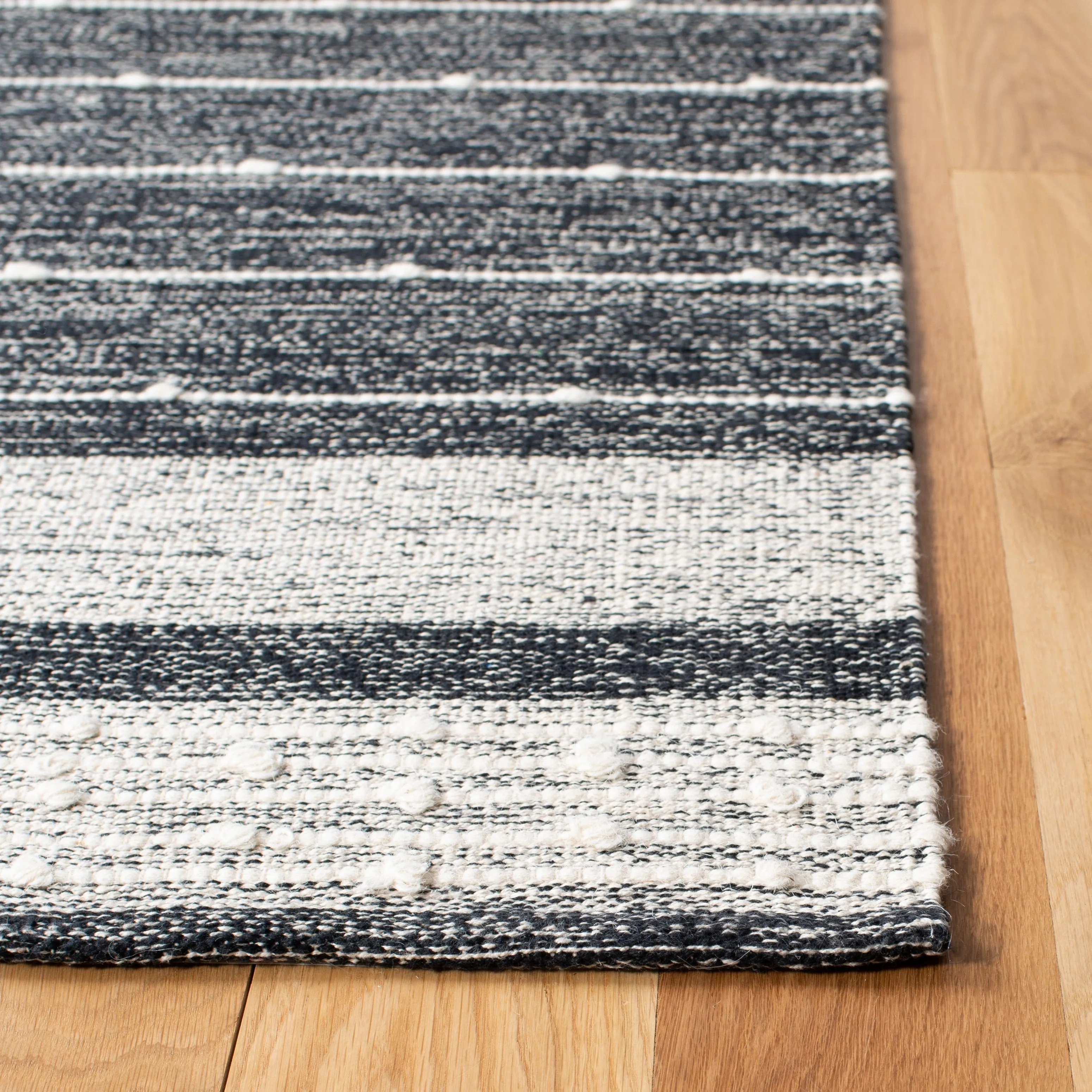 SAFAVIEH Handmade Striped Kilim Shandra Modern Cotton Rug -