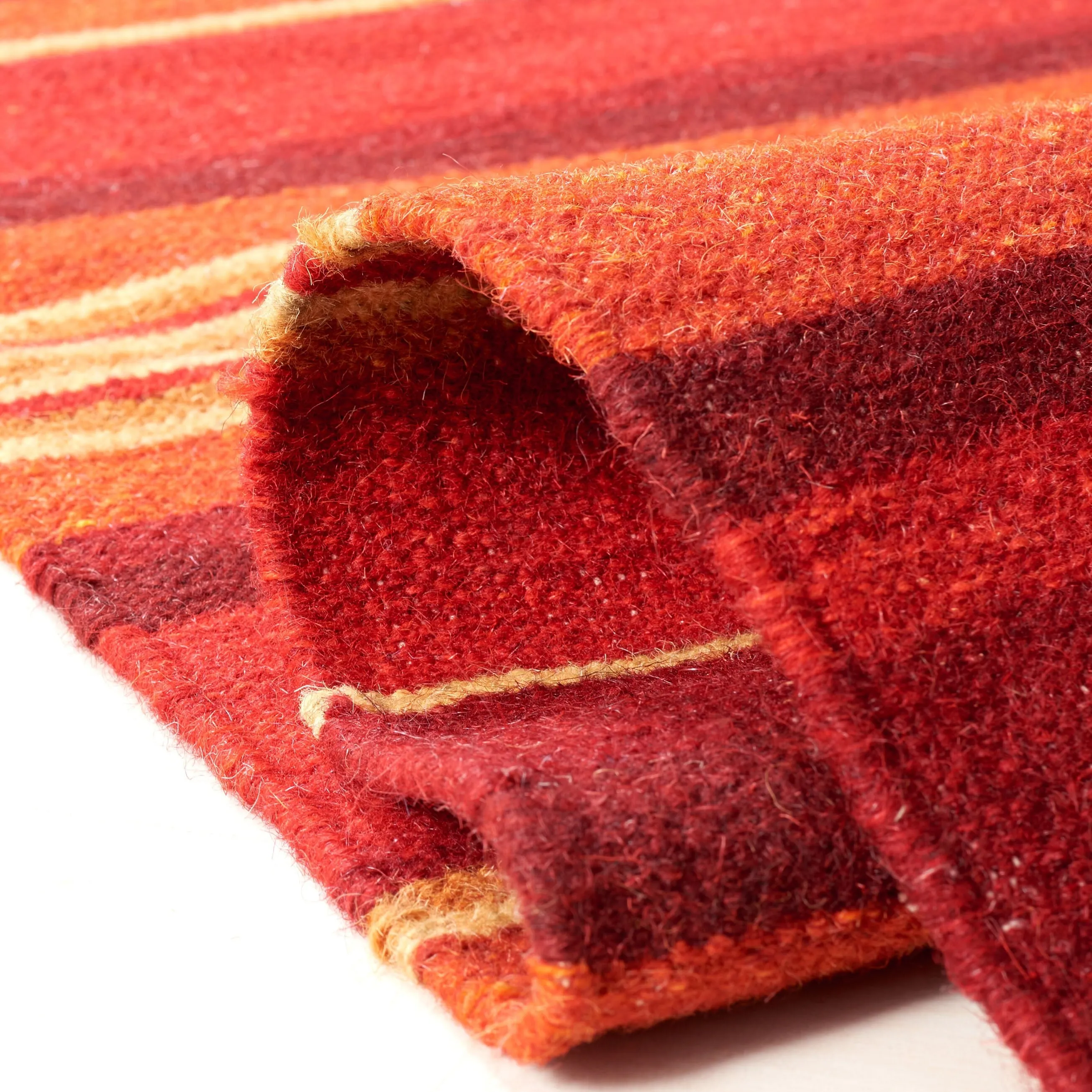 SAFAVIEH Handmade Striped Kilim Torrie Casual Wool Rug