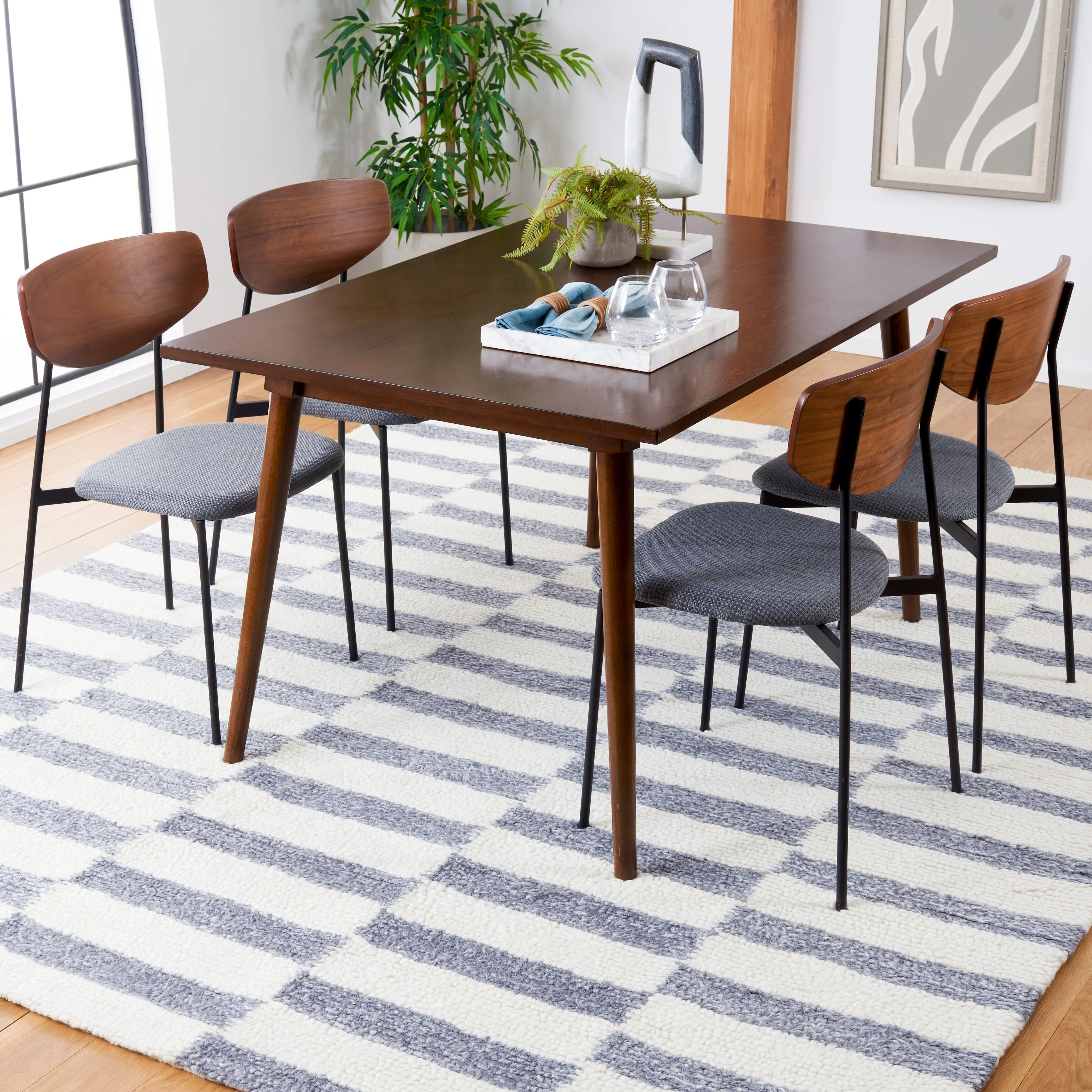 SAFAVIEH Handmade Vermont Cristy New Zealand Wool Rug