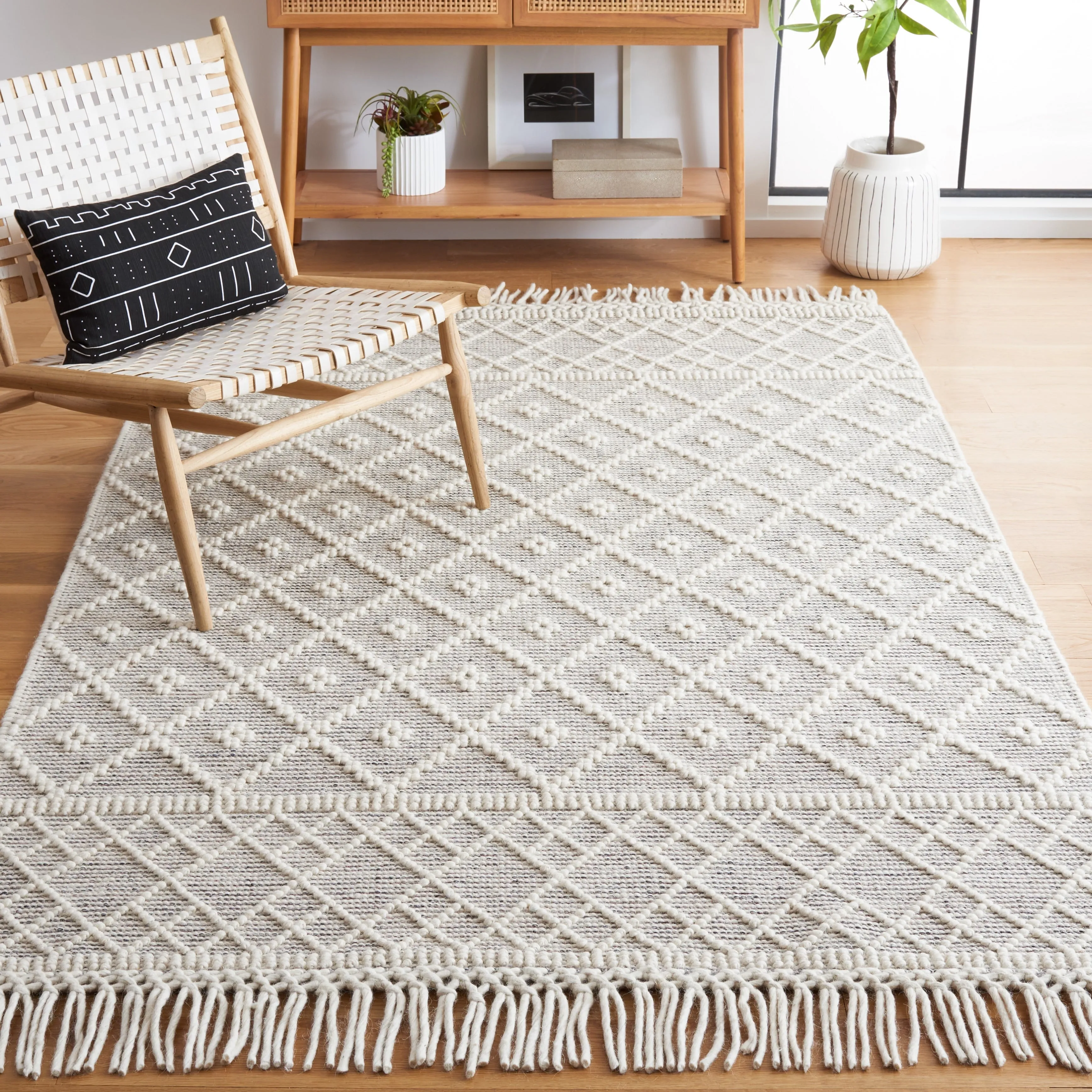 SAFAVIEH Handmade Vermont Gillian Boho Wool Fringe Rug