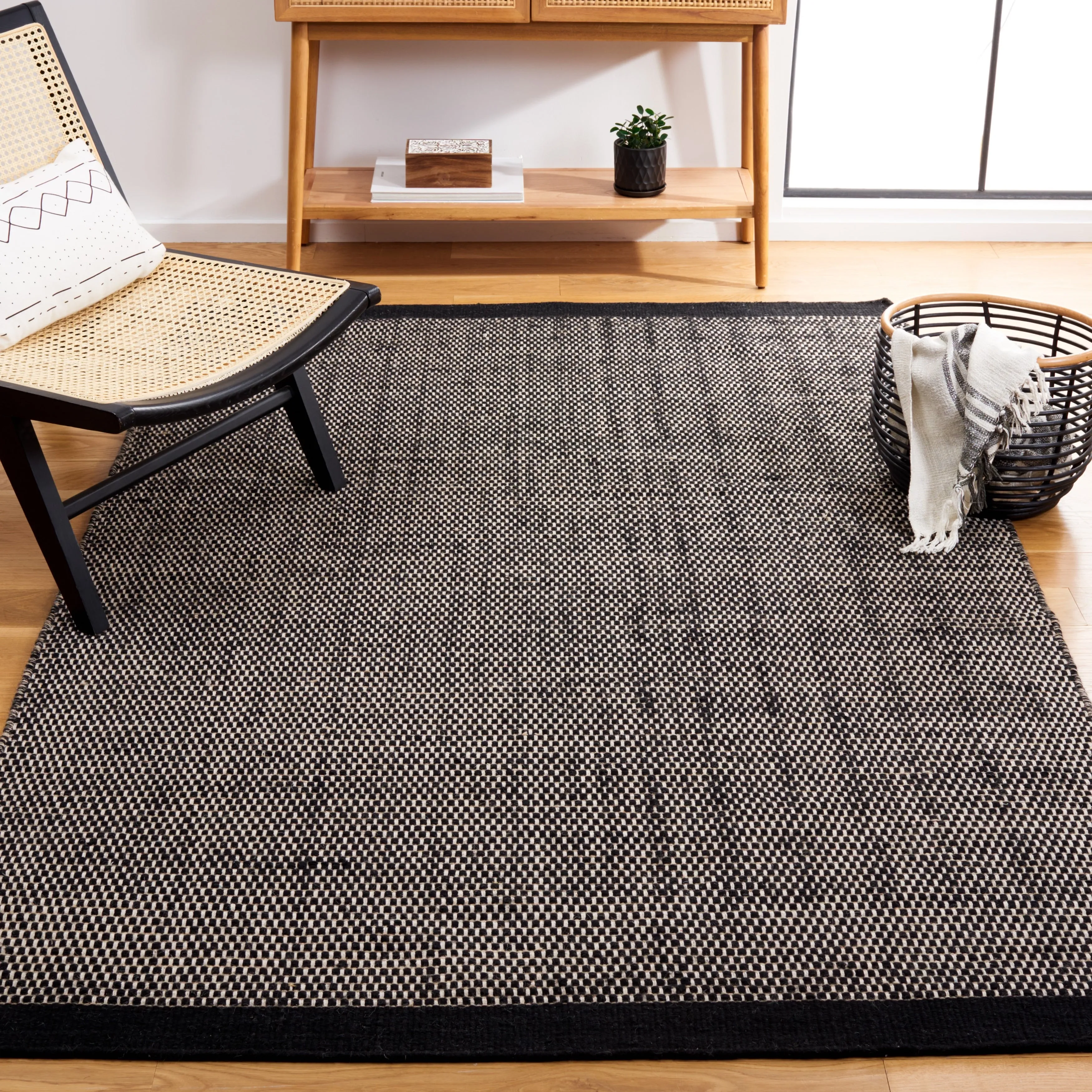 SAFAVIEH Handmade Vermont Karie Wool Rug