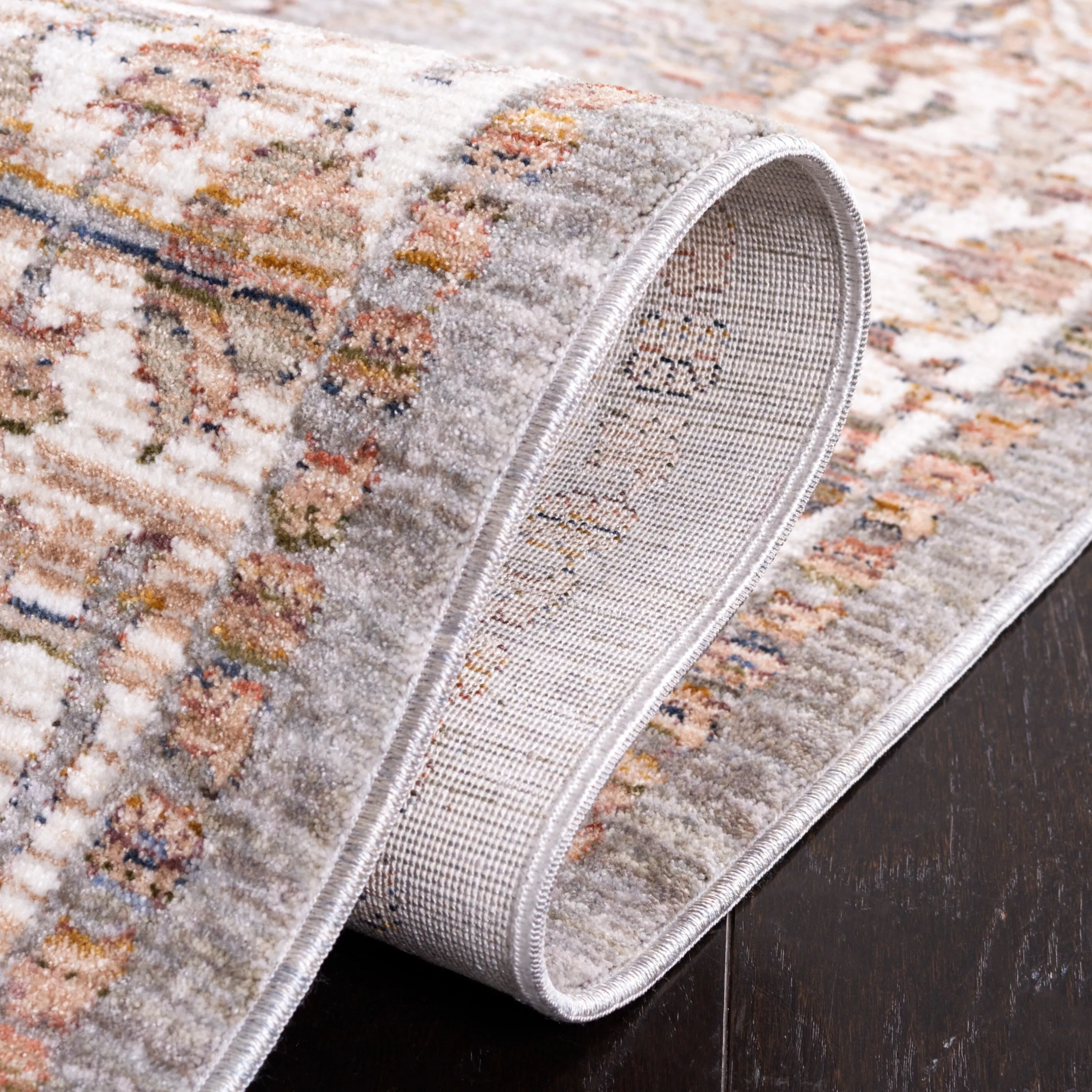 SAFAVIEH Harlow Slip Resistant Alesia Oriental Rug