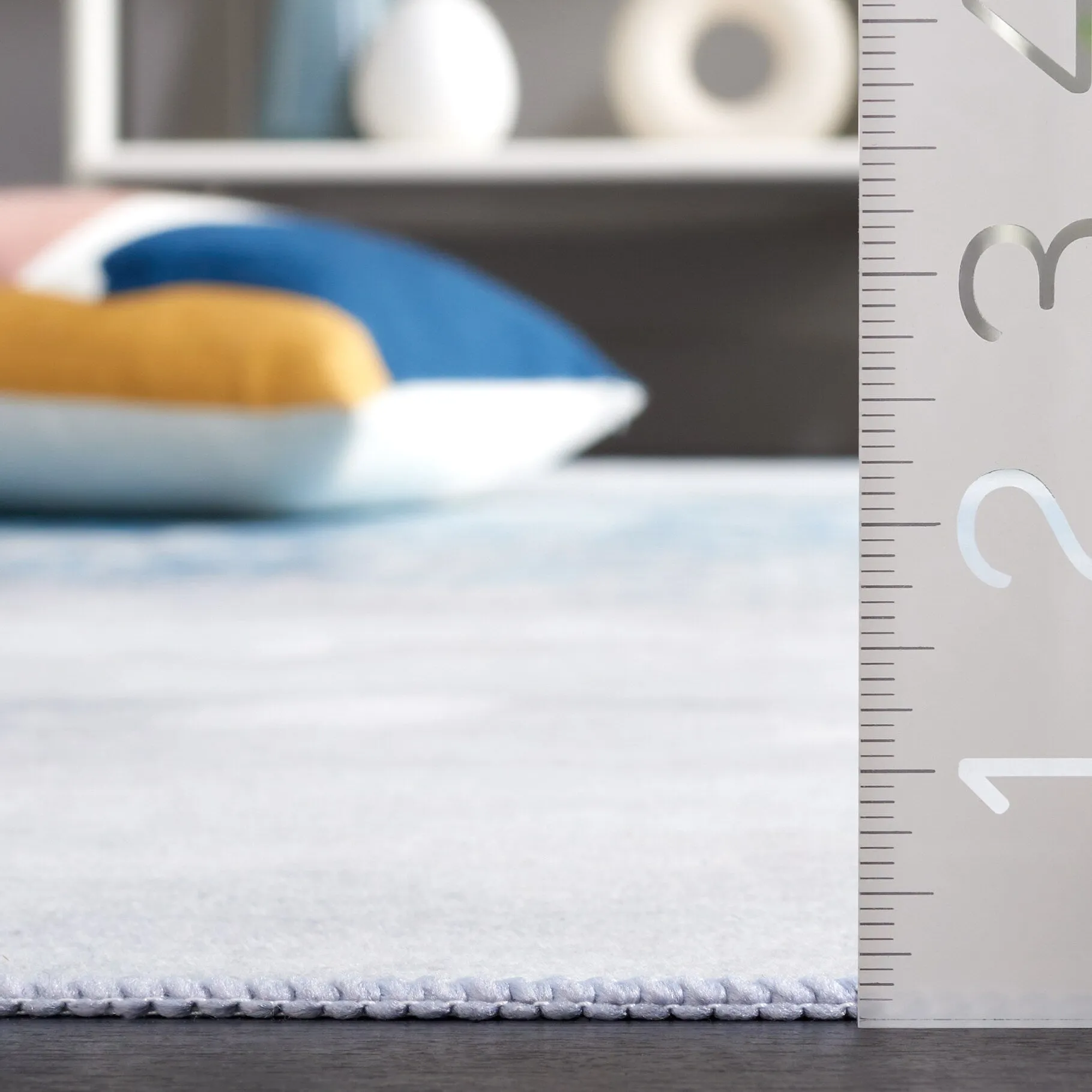 SAFAVIEH Malibu Georgetta Contemporary Machine Washable Rug