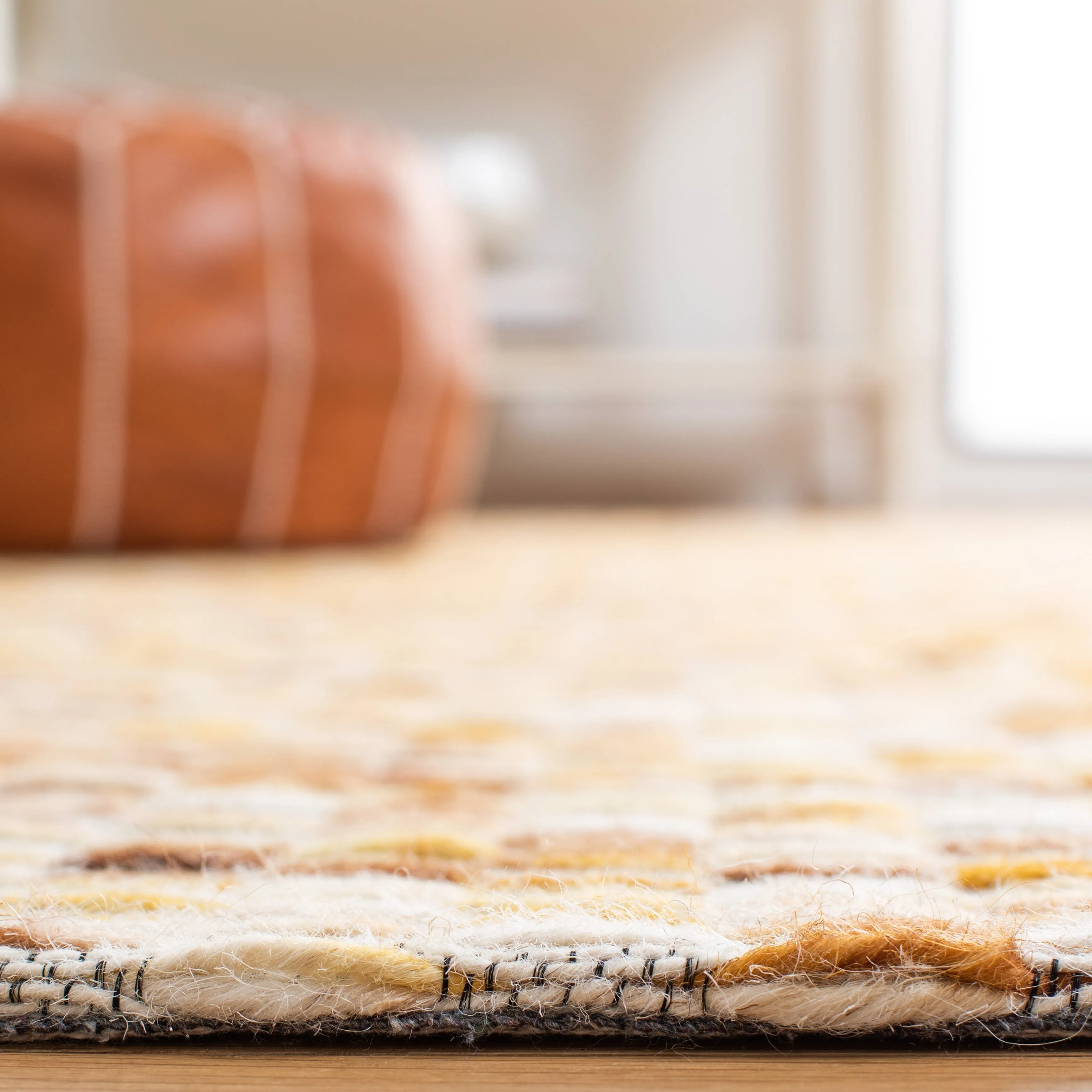 SAFAVIEH Marbella Imcke Wool Rug