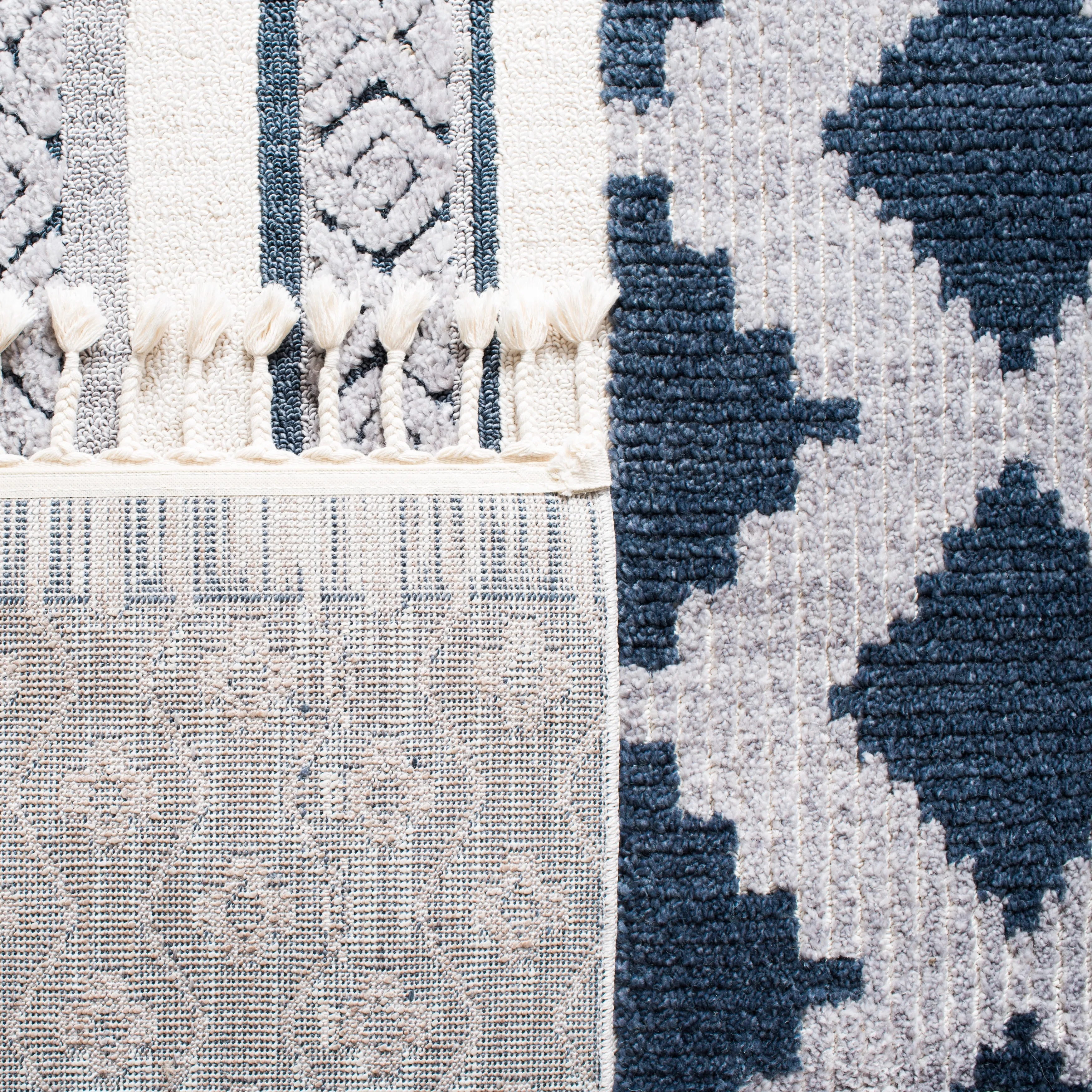 SAFAVIEH Marrakech Moroccan Madelene Boho Braided Tassel Area Rug