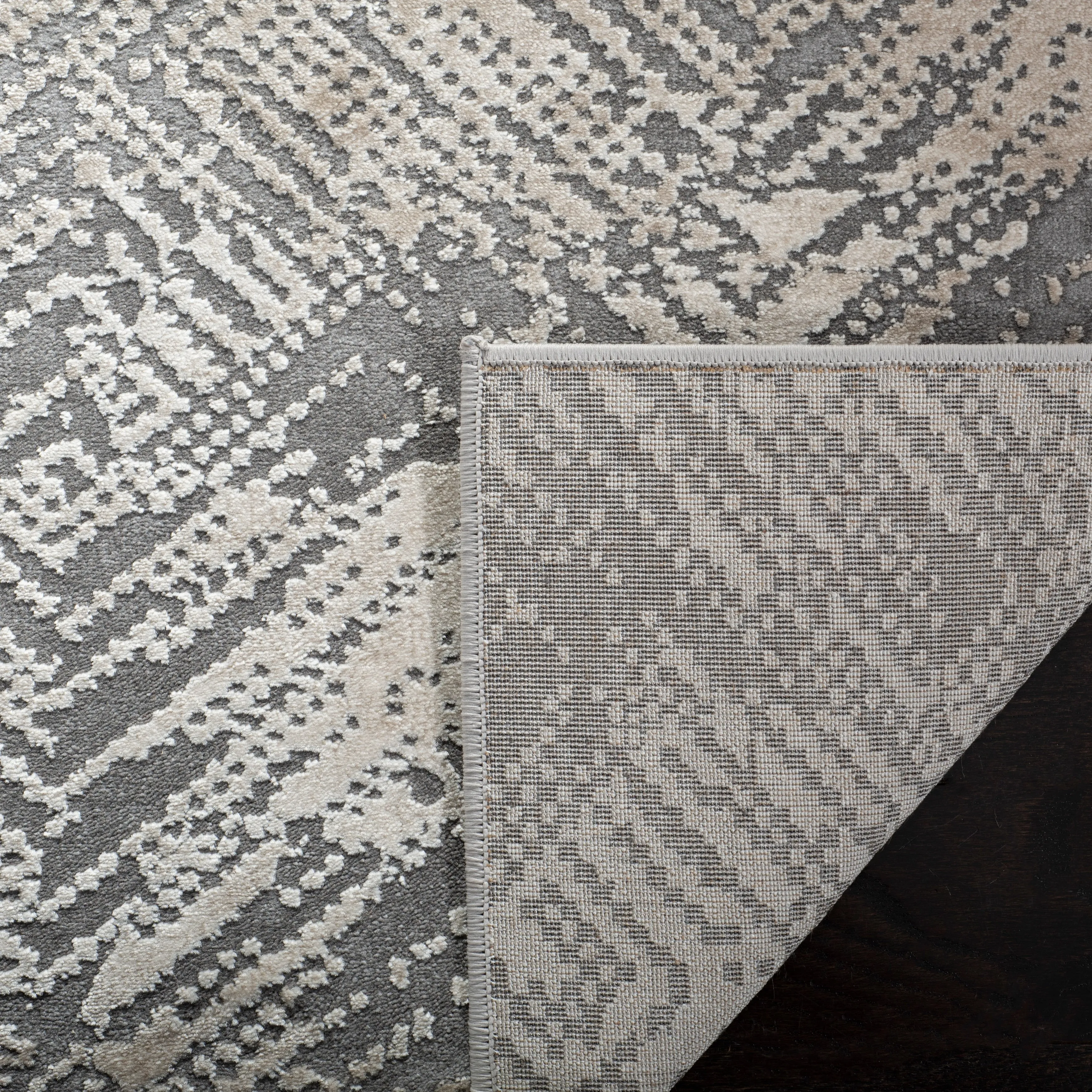 SAFAVIEH Meadow Lavonne Modern Abstract Rug