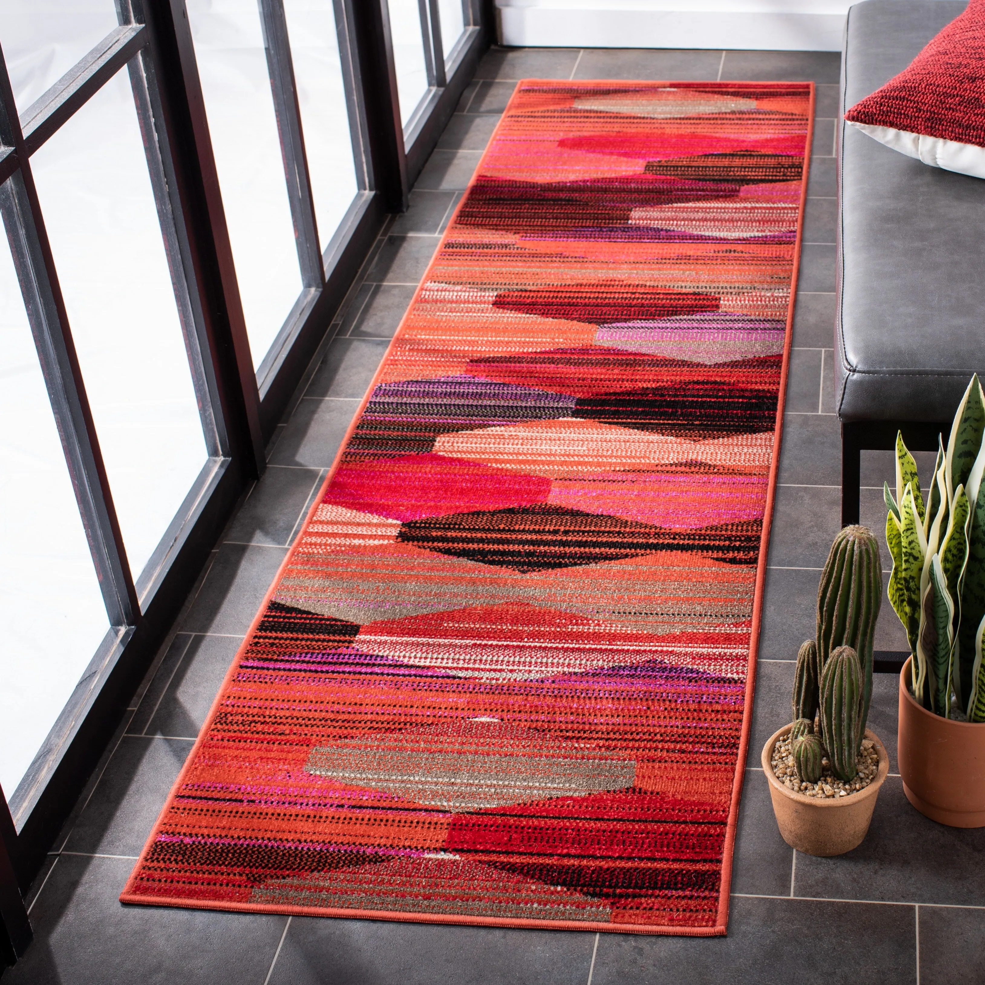 SAFAVIEH Montage Sunija Indoor/ Outdoor Waterproof Patio Backyard Rug