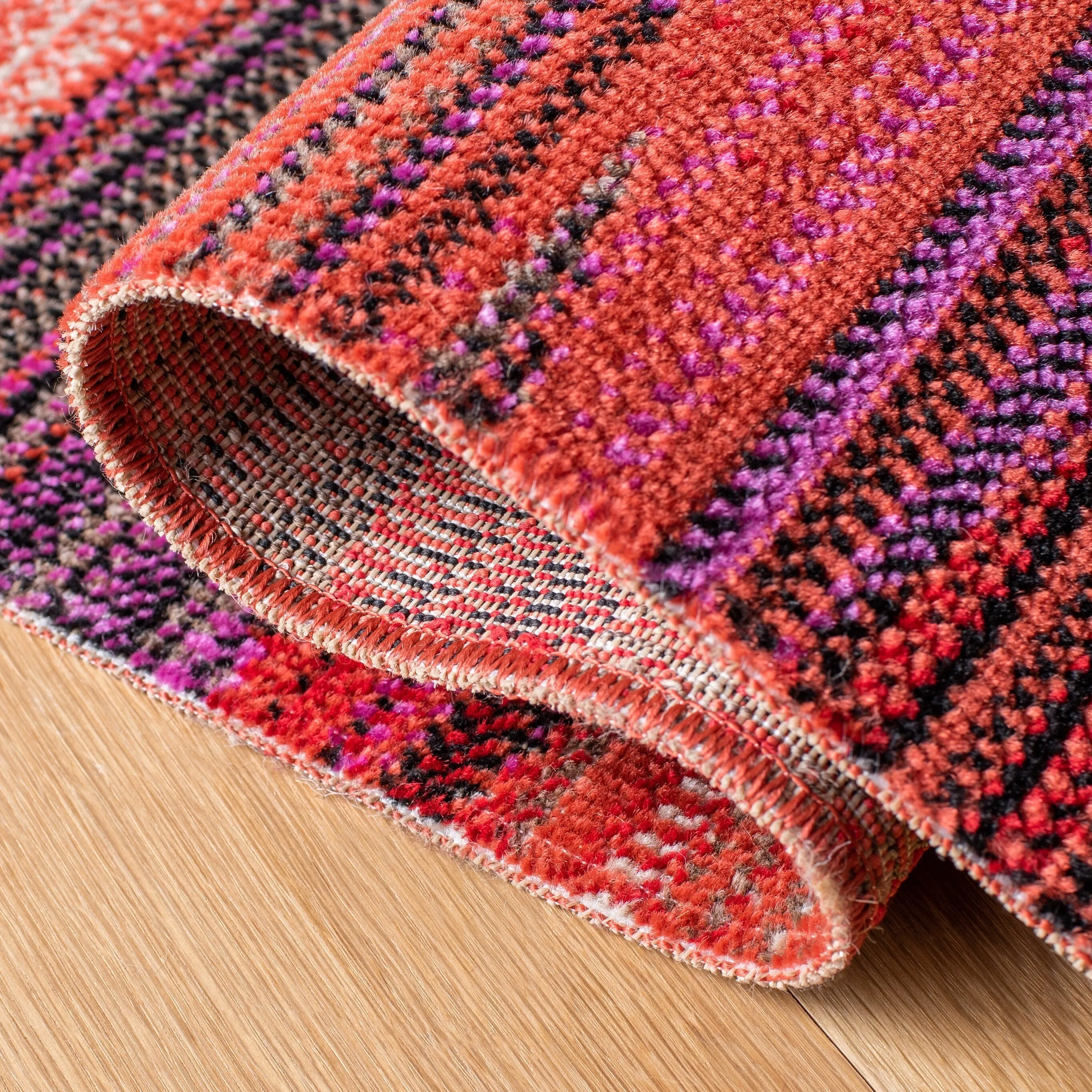 SAFAVIEH Montage Sunija Indoor/ Outdoor Waterproof Patio Backyard Rug