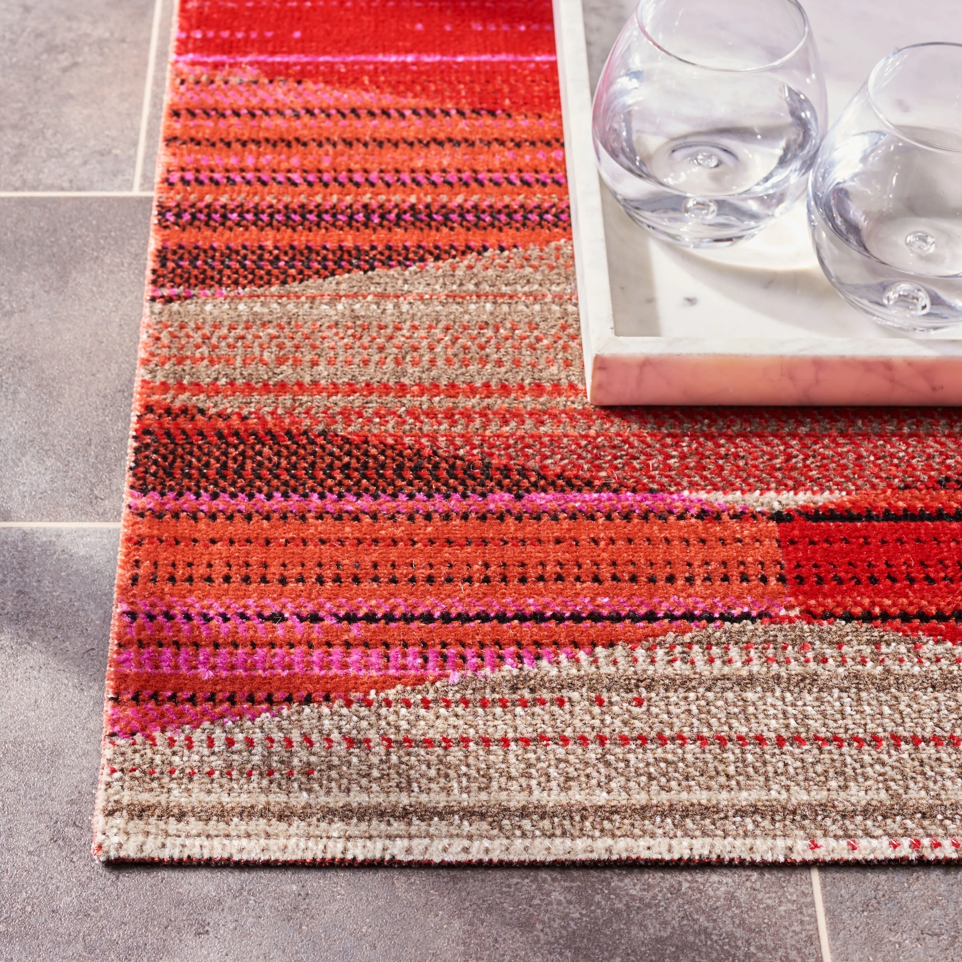 SAFAVIEH Montage Sunija Indoor/ Outdoor Waterproof Patio Backyard Rug