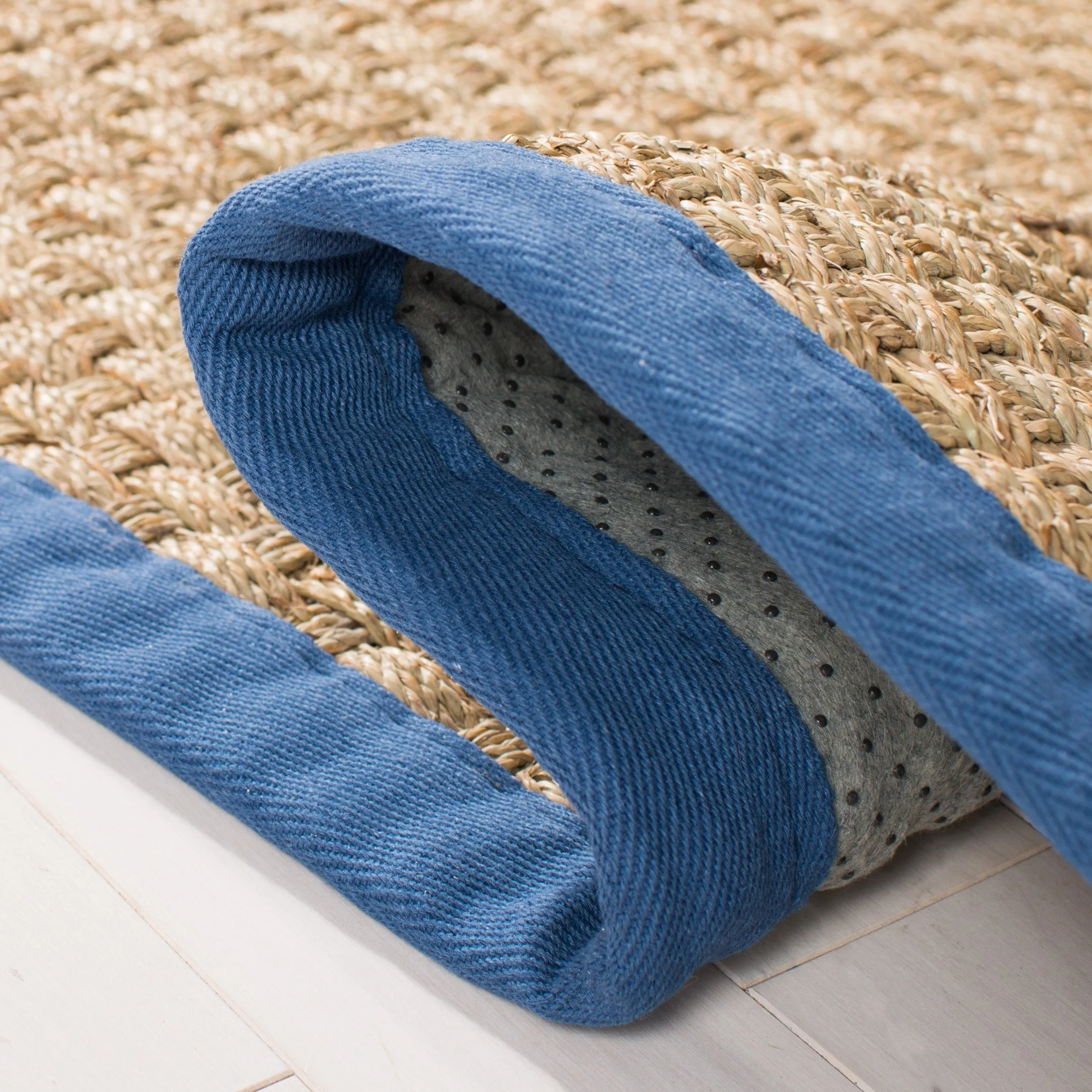 SAFAVIEH Natural Fiber Zymryd Basketweave Seagrass Rug