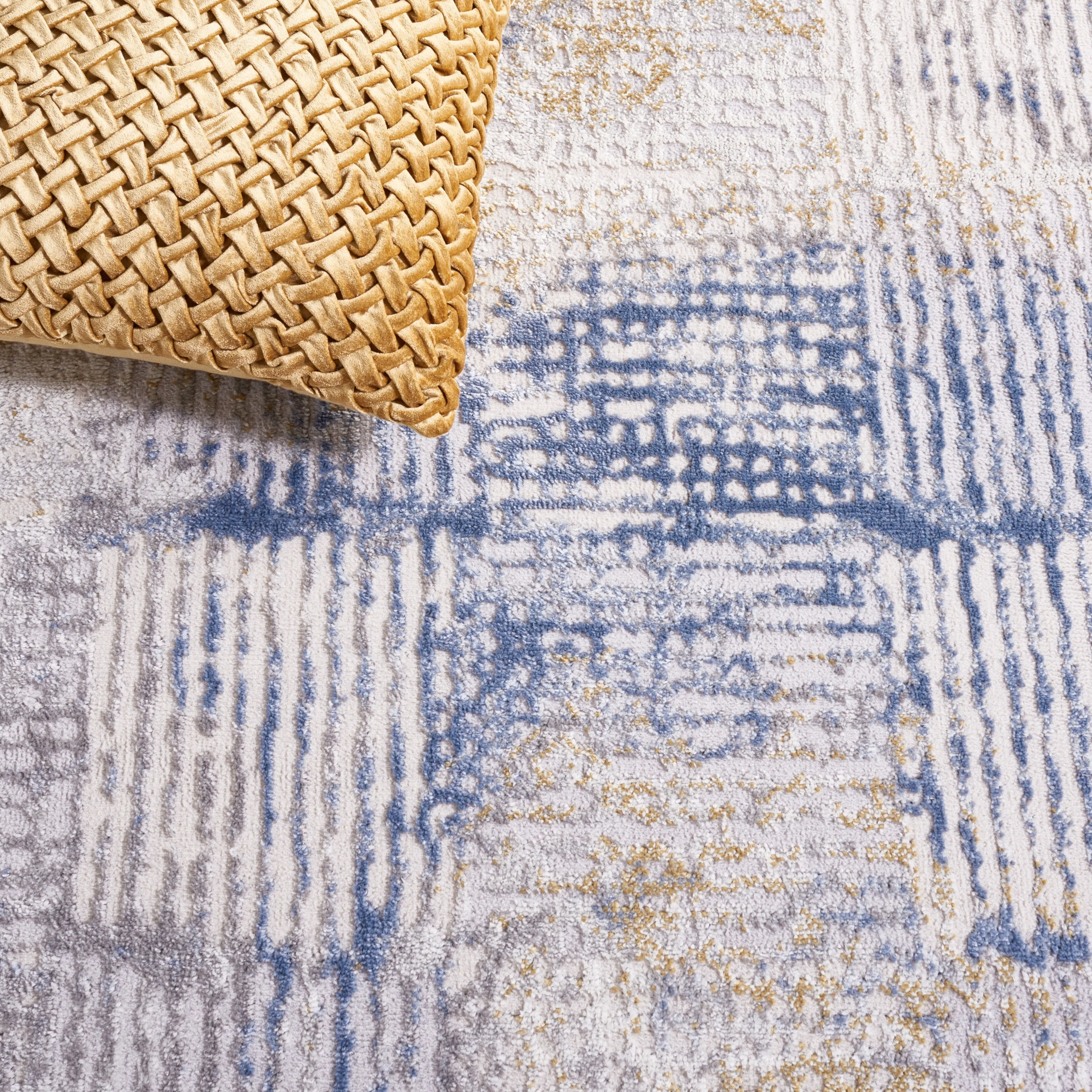 SAFAVIEH Palma Caro Modern Abstract Rug