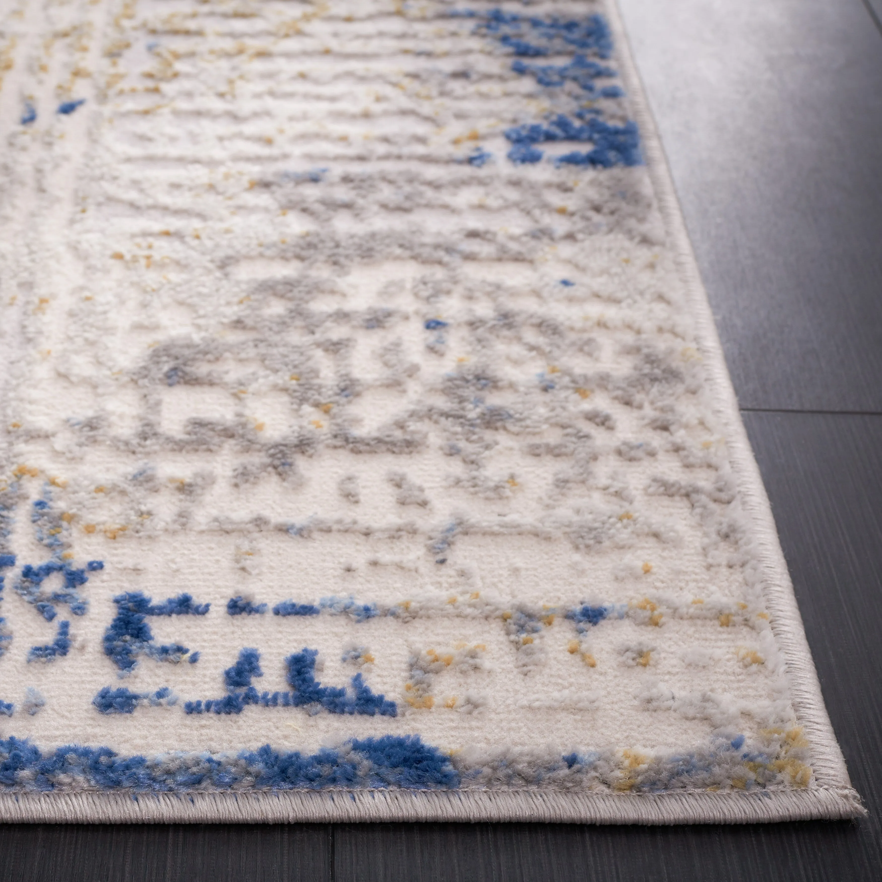 SAFAVIEH Palma Caro Modern Abstract Rug
