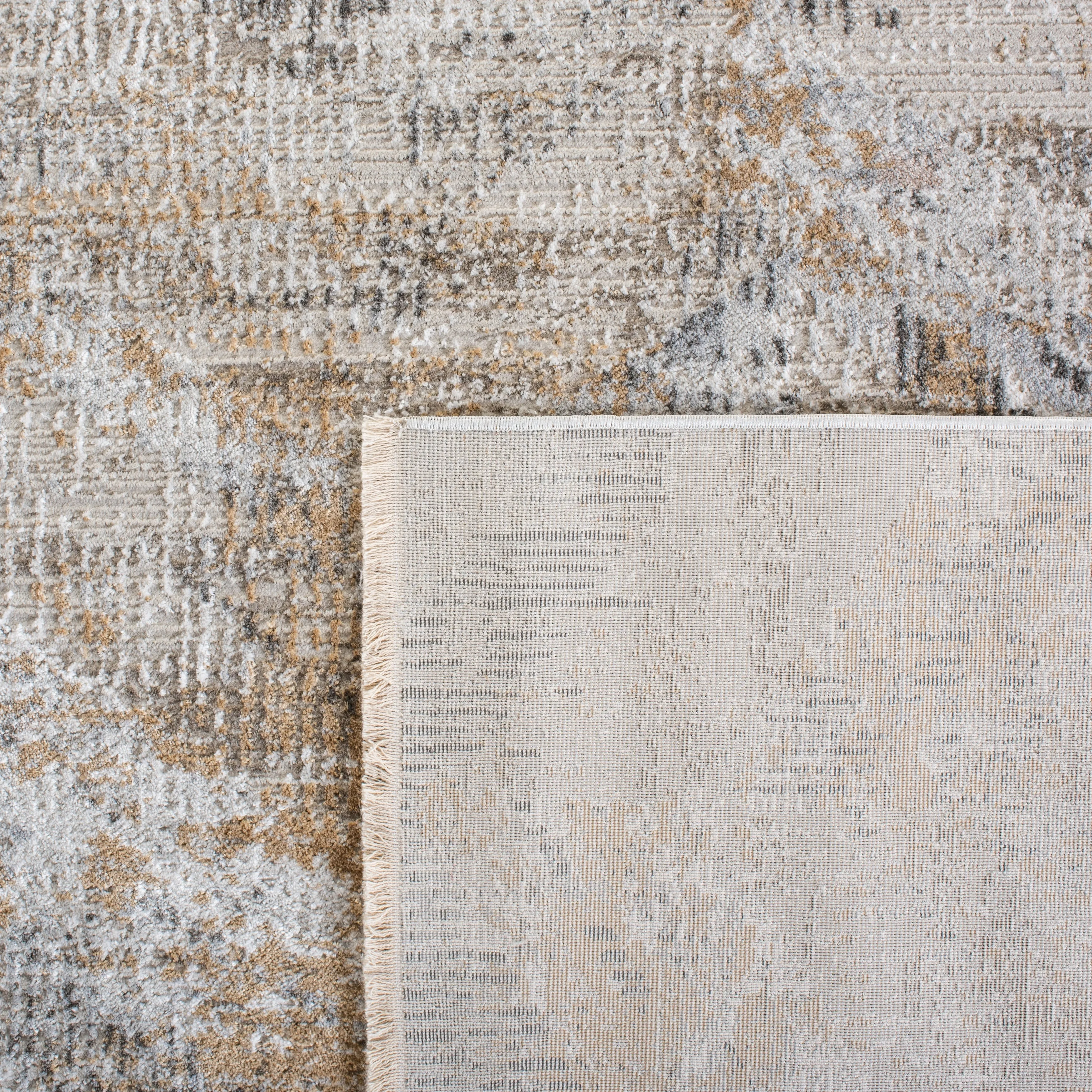 SAFAVIEH Princeton Fleta Distressed Viscose Rug
