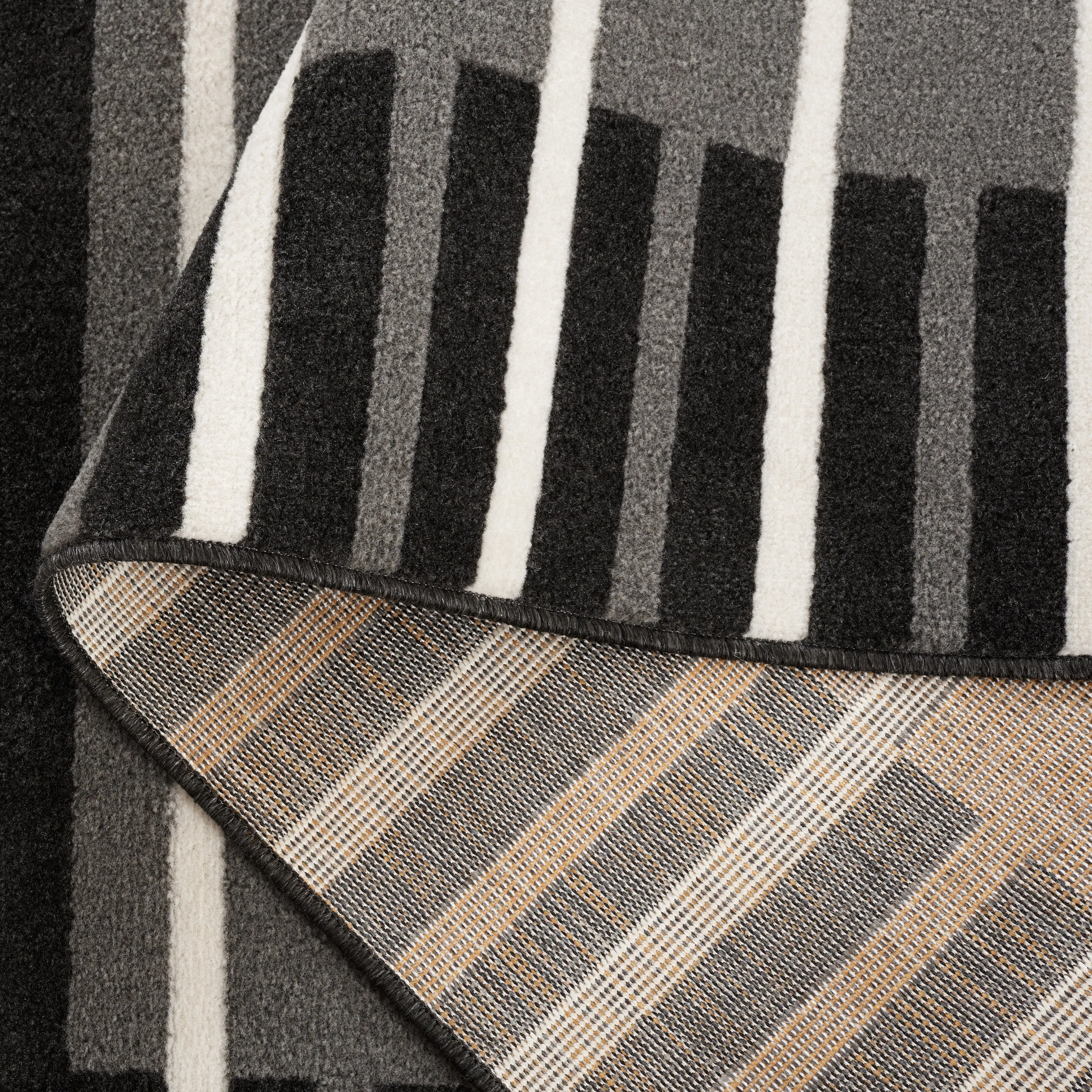 SAFAVIEH Pyramid Zilpah Casual Rug