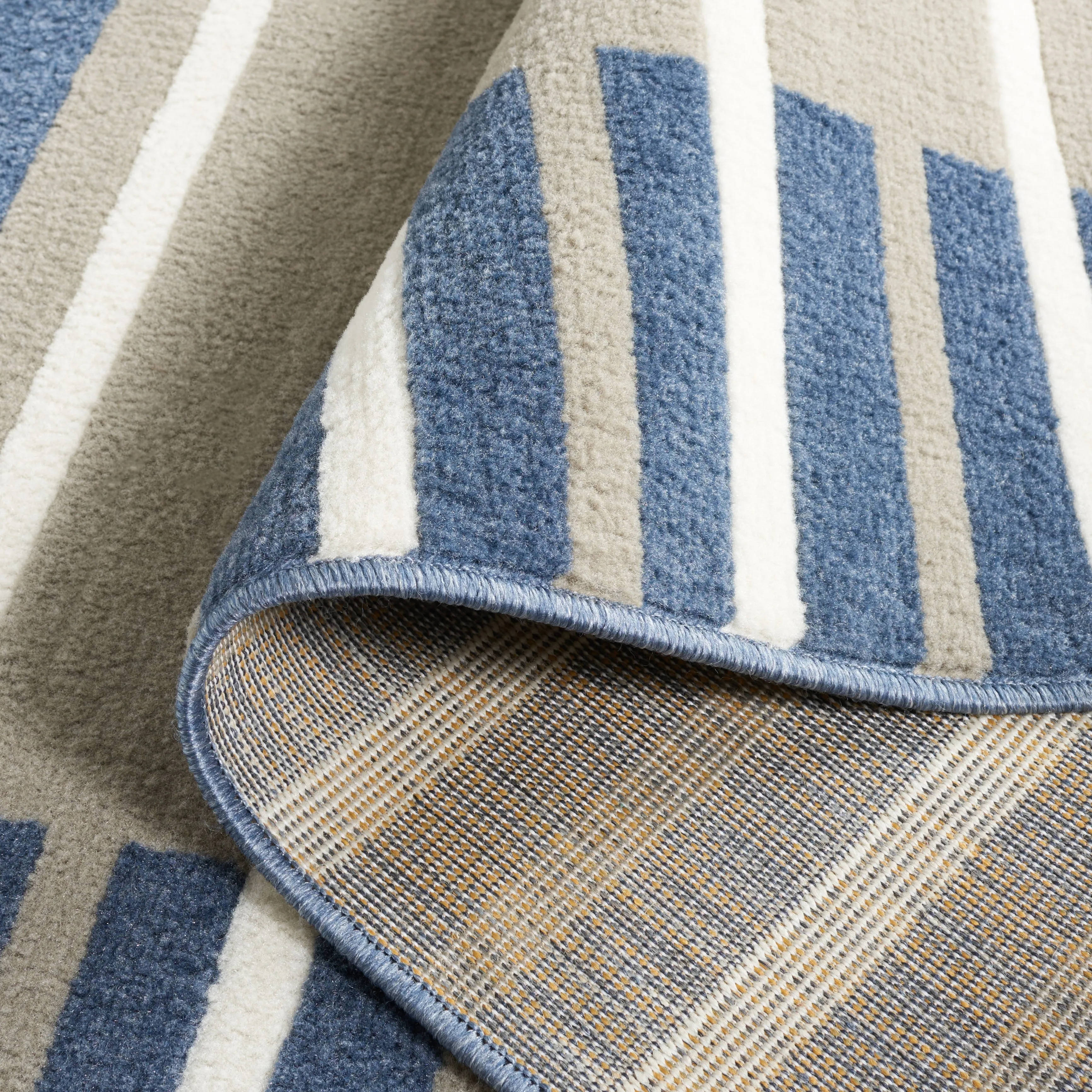 SAFAVIEH Pyramid Zilpah Casual Rug