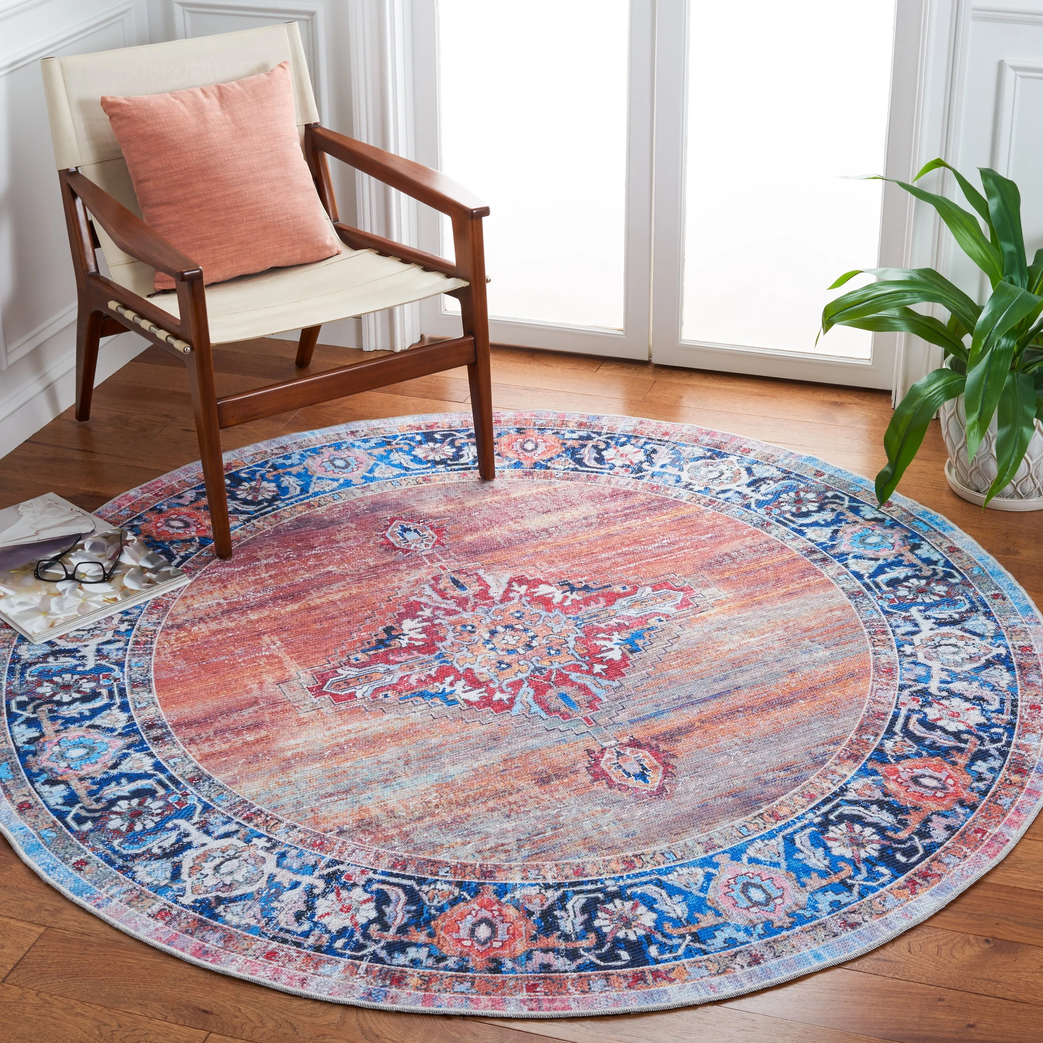 SAFAVIEH Serapi Machine Washable Wilhelmine Distressed Rug