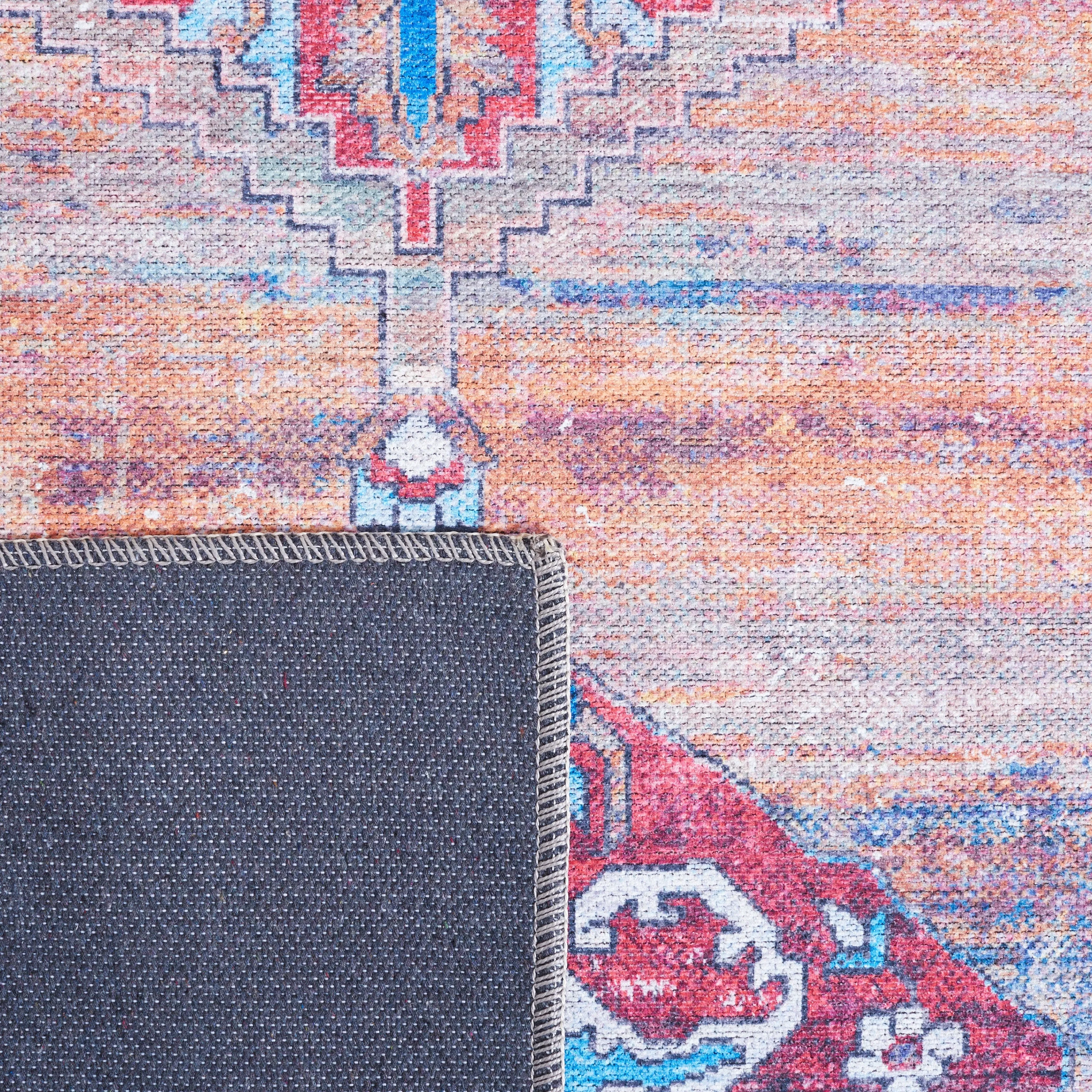 SAFAVIEH Serapi Machine Washable Wilhelmine Distressed Rug