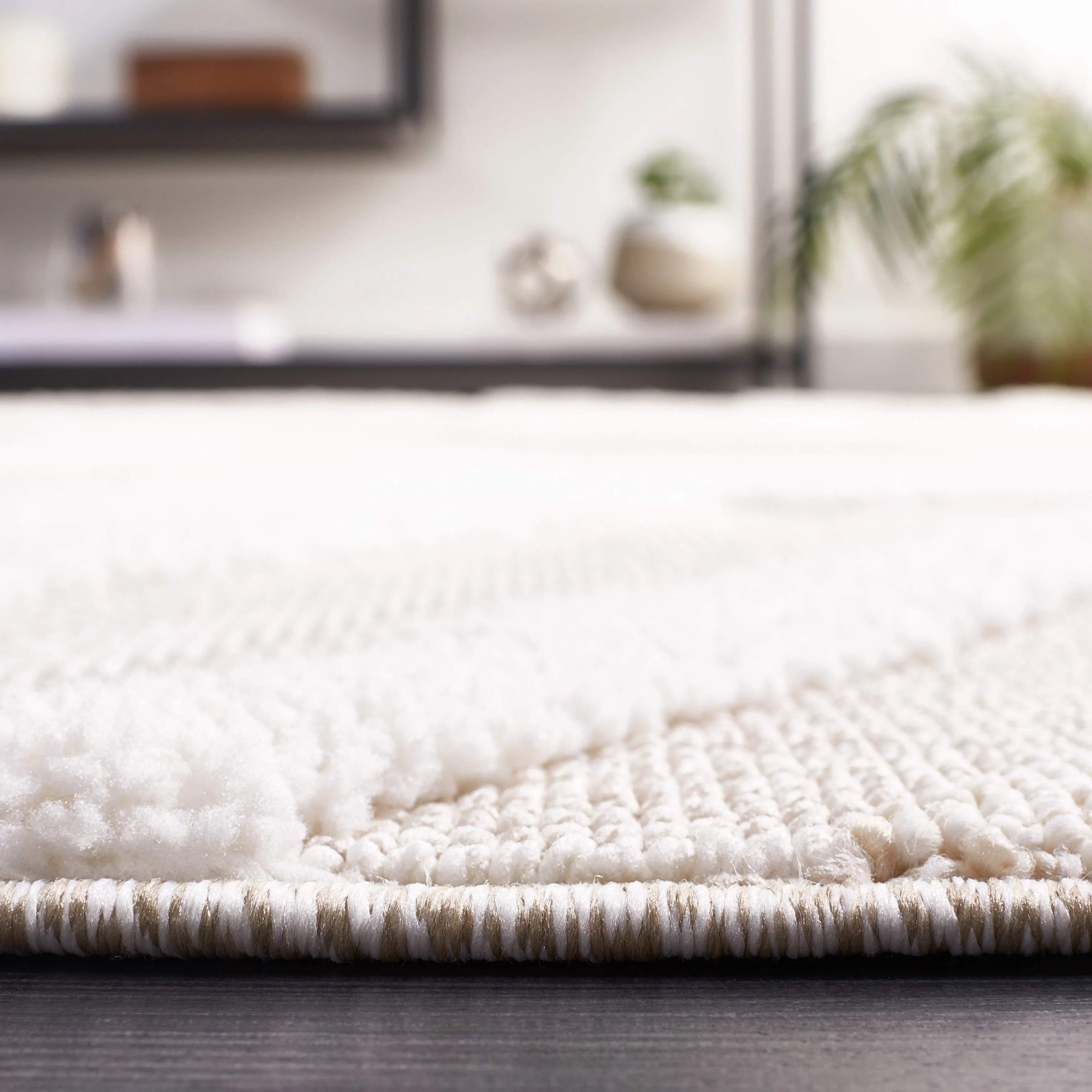 SAFAVIEH Trends Delilah Mid-Century Modern Rug