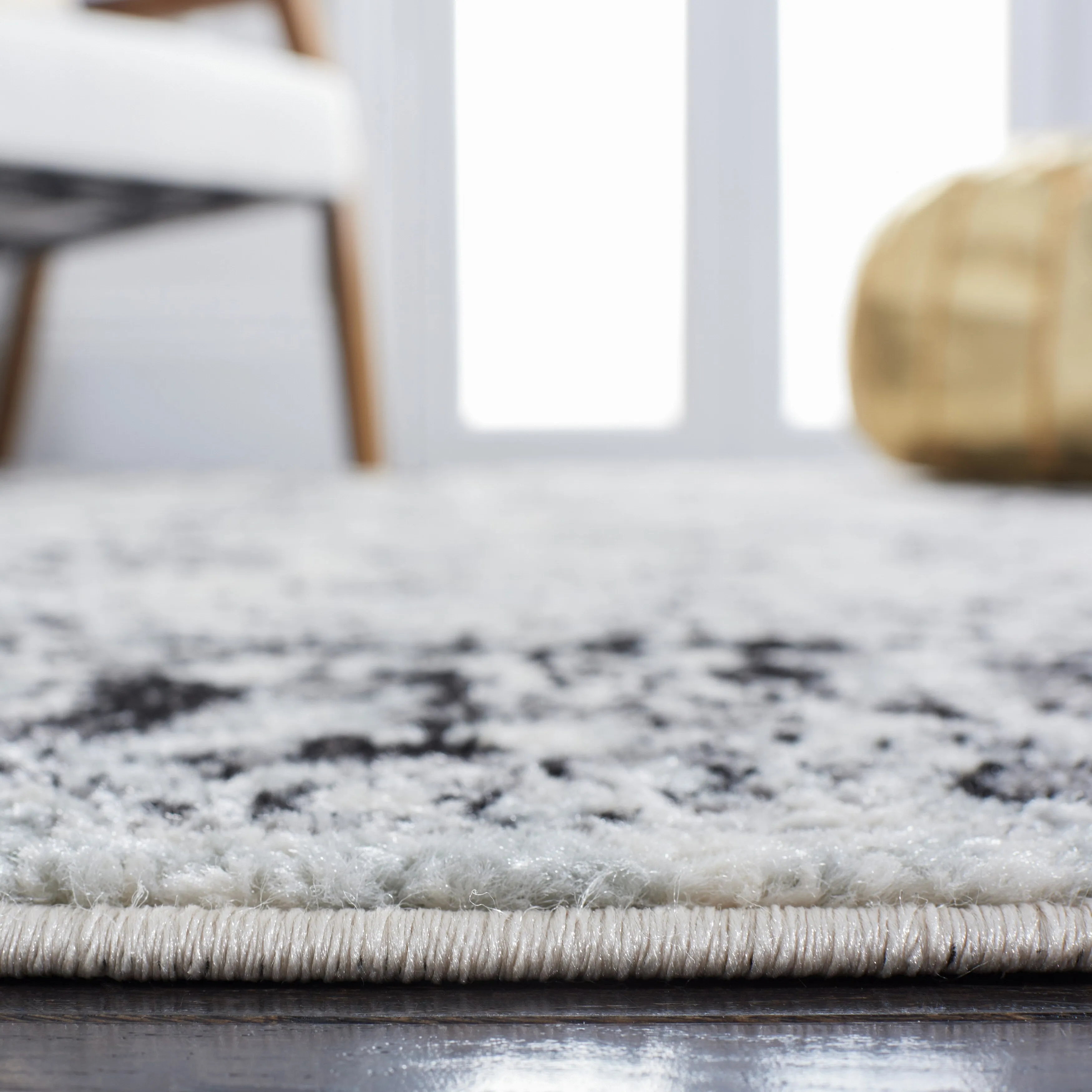 SAFAVIEH Tulum Atje Oriental Rug