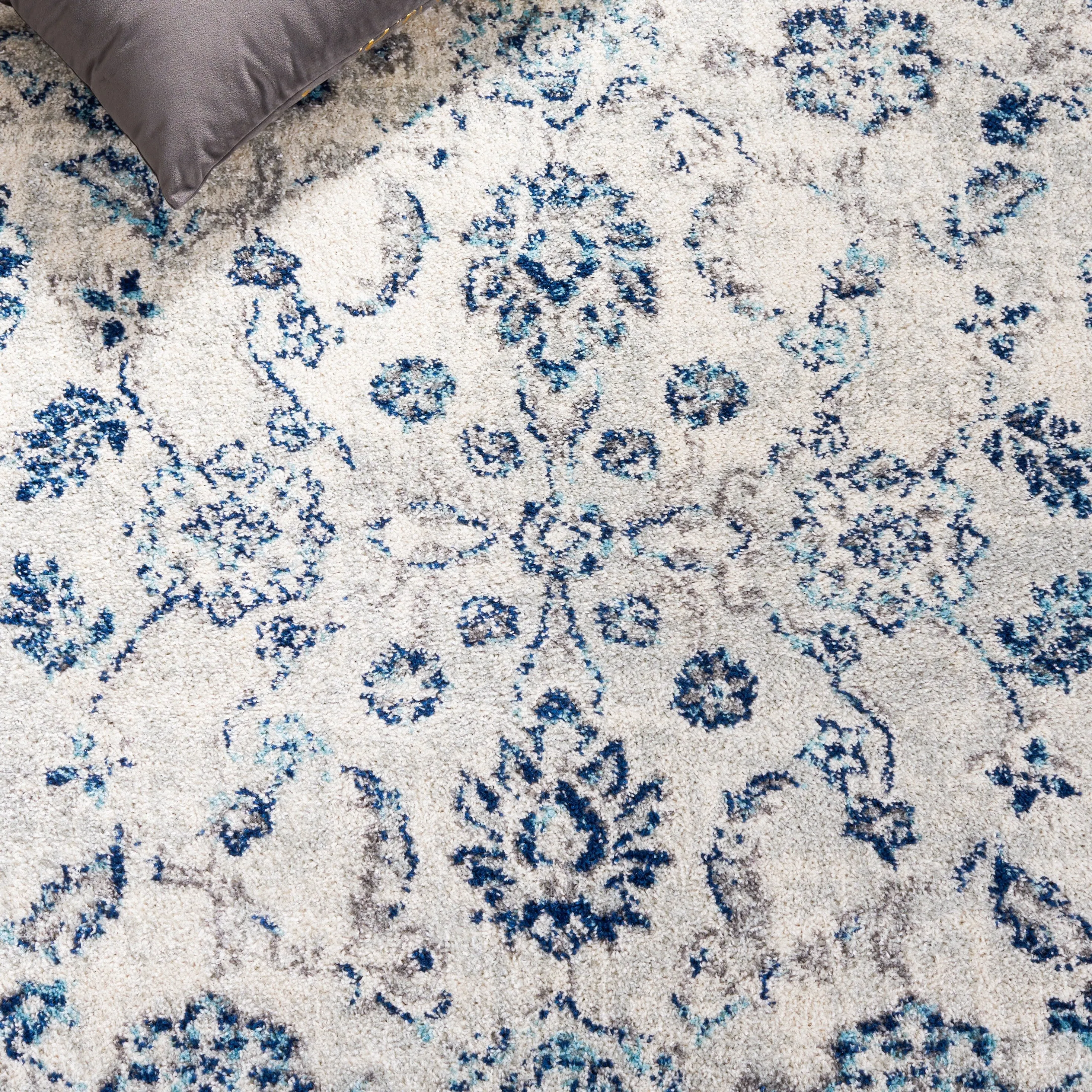 SAFAVIEH Tulum Atje Oriental Rug