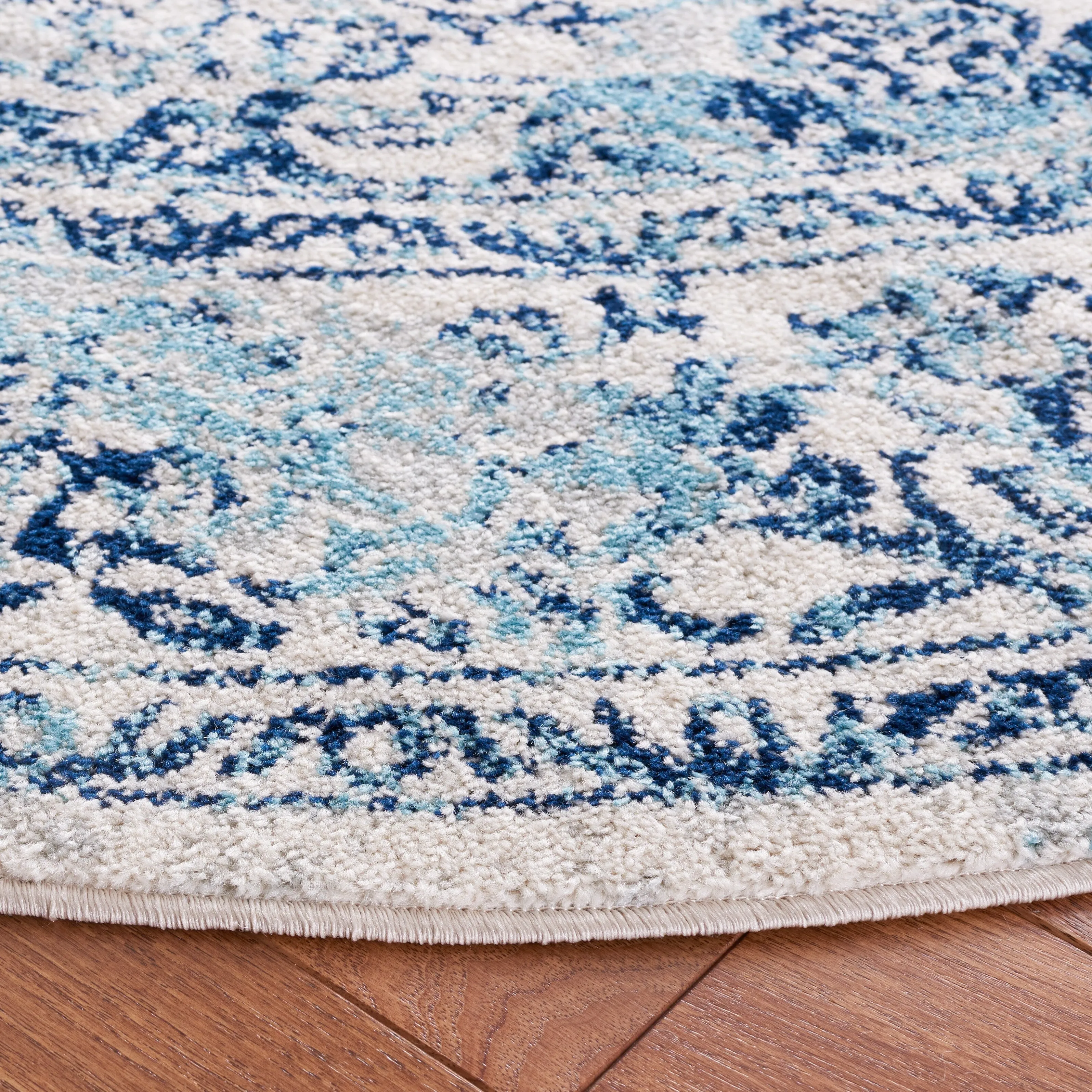 SAFAVIEH Tulum Hatsumi Bohemian & Eclectic Rug