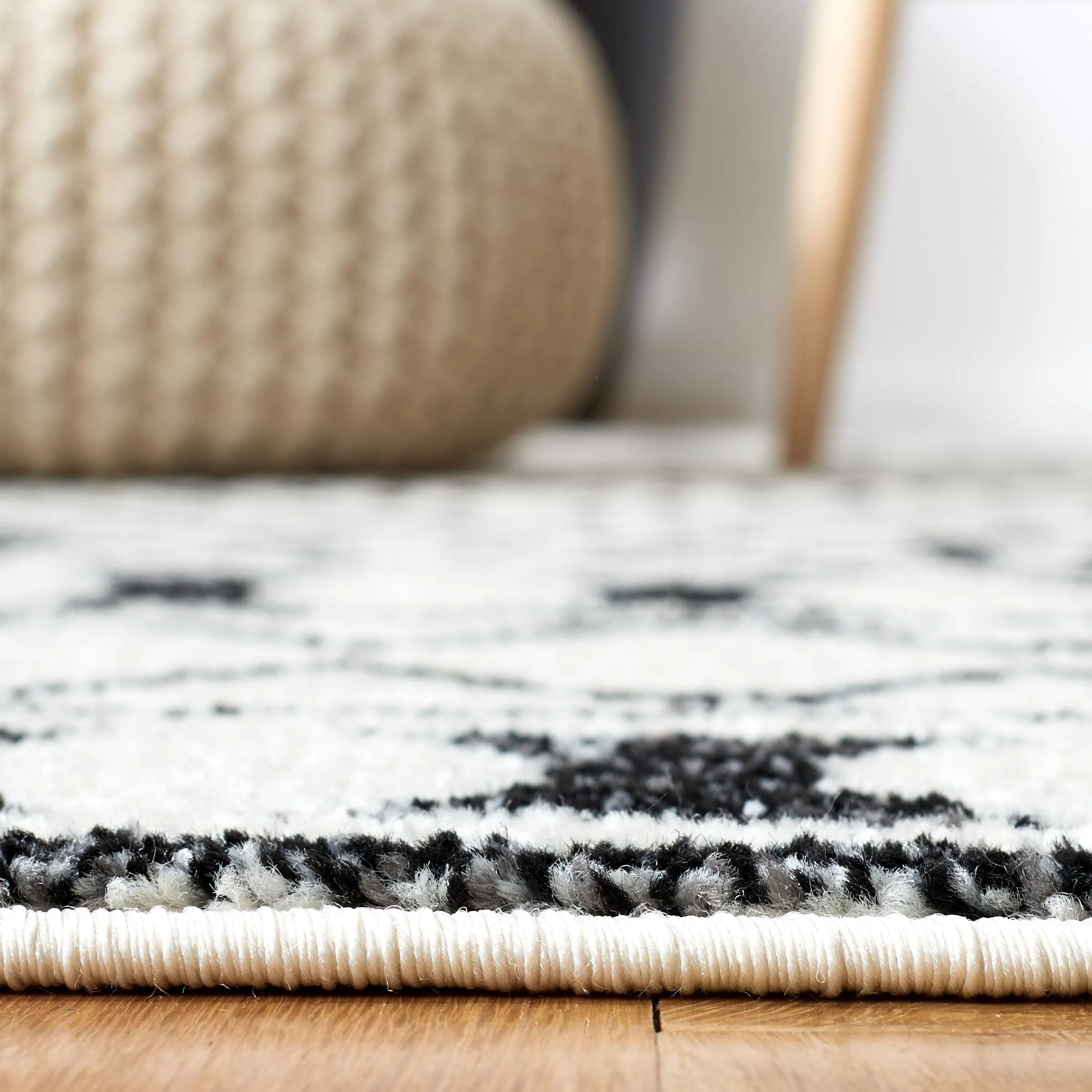 SAFAVIEH Tulum Nan Moroccan Boho Rug