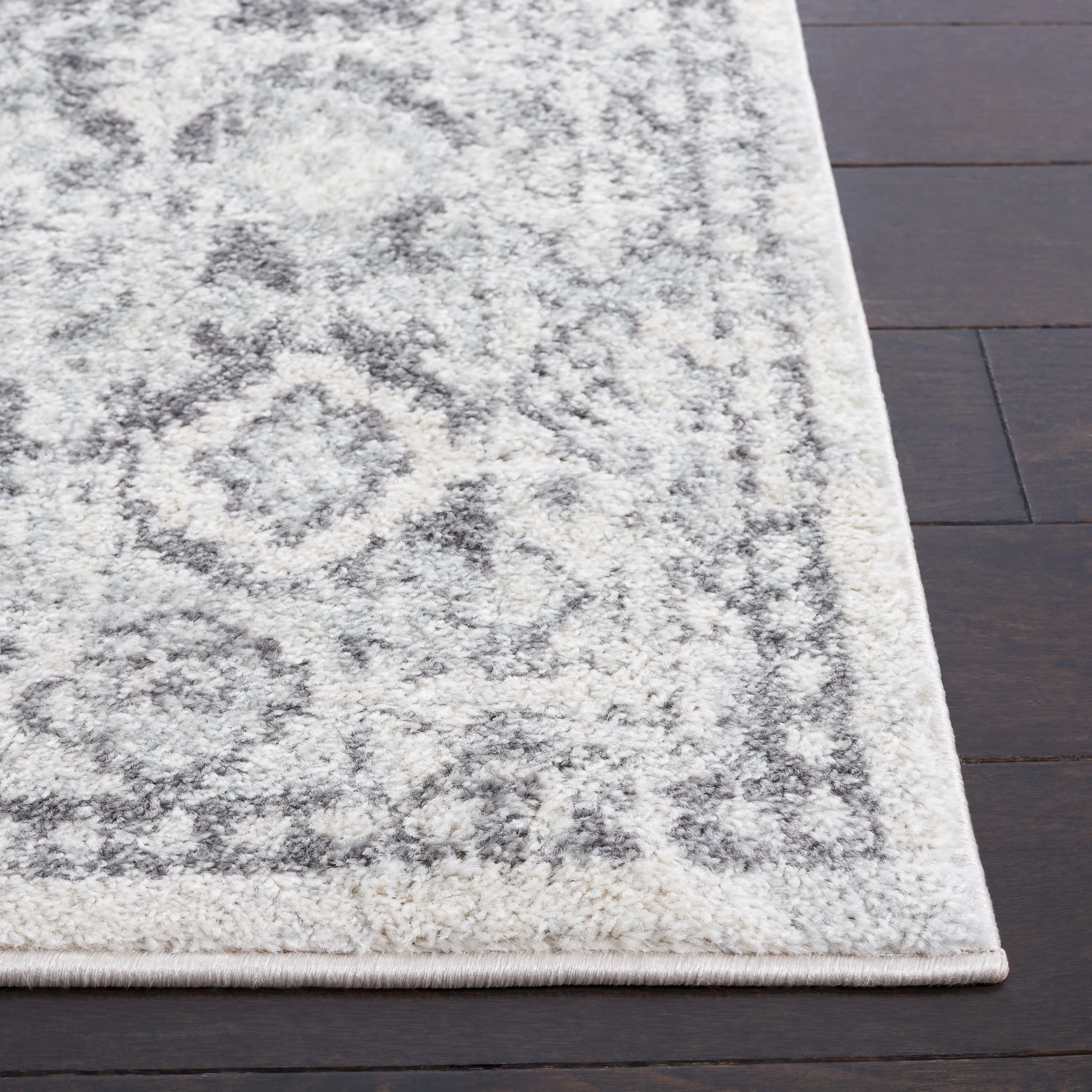 SAFAVIEH Tulum Neelima Bohemian & Eclectic Rug
