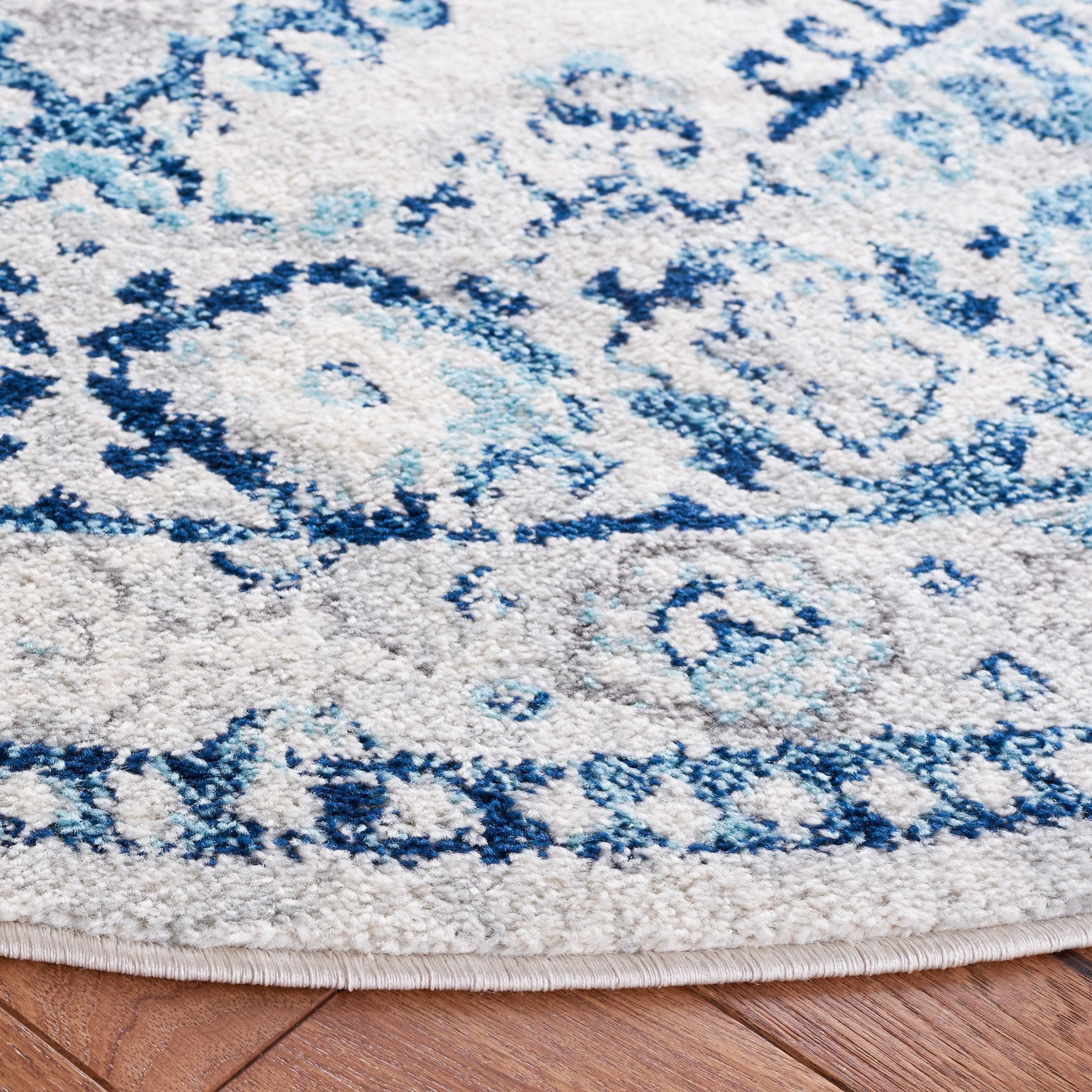 SAFAVIEH Tulum Neelima Bohemian & Eclectic Rug