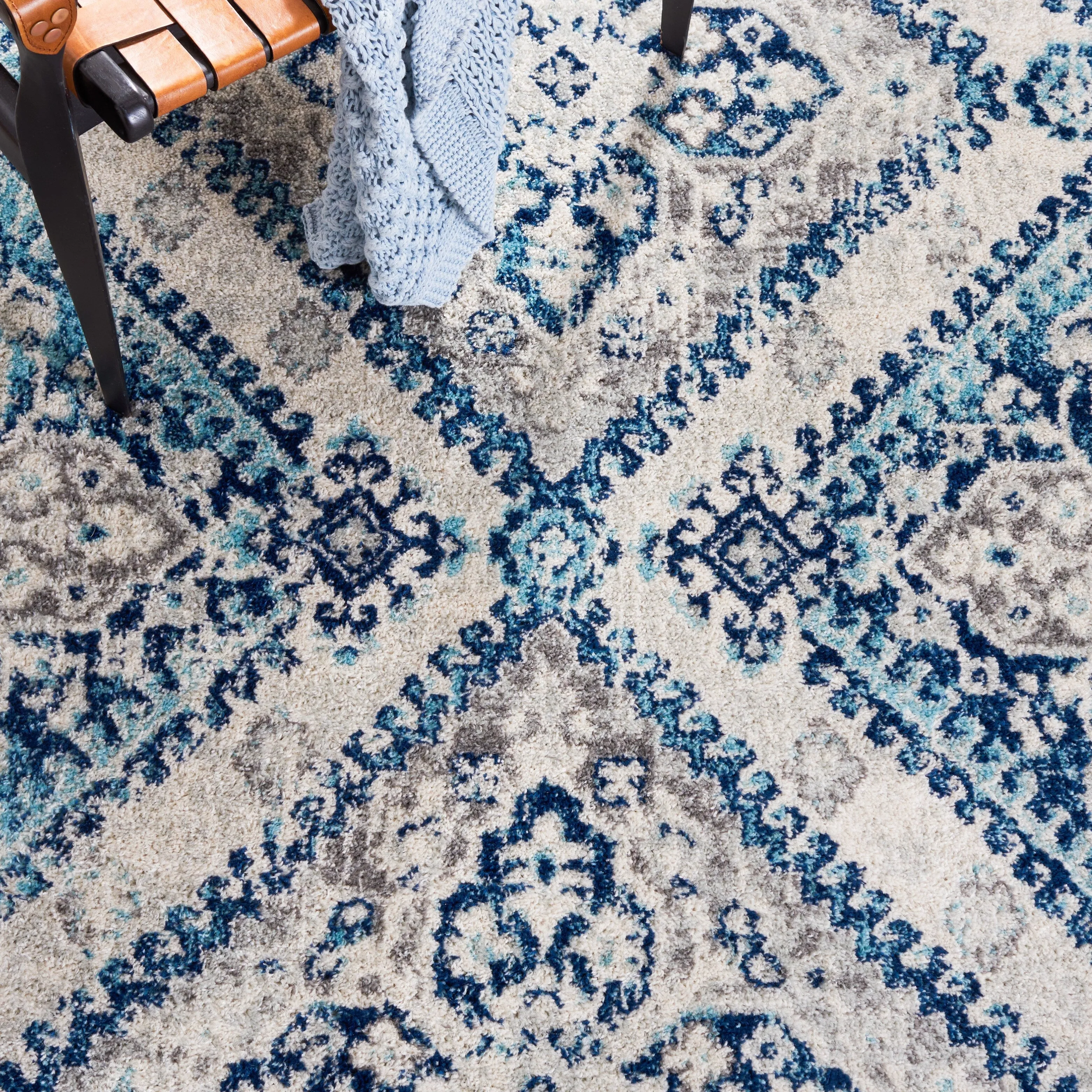 SAFAVIEH Tulum Neelima Bohemian & Eclectic Rug