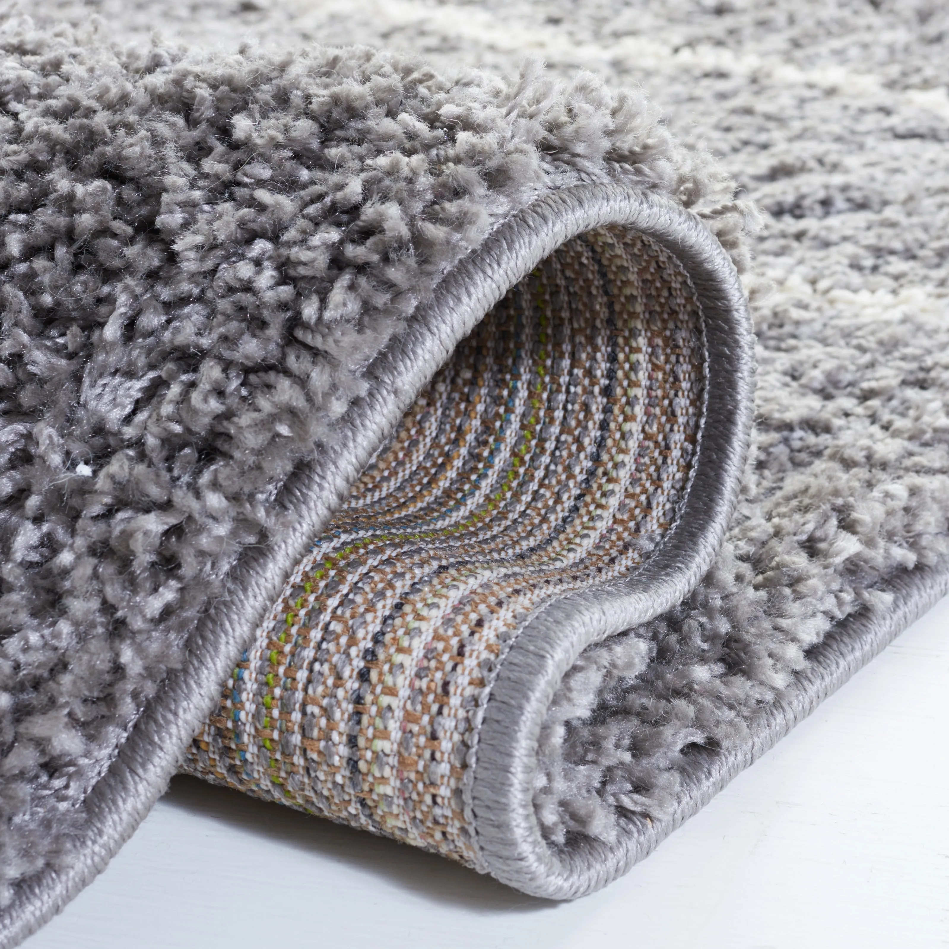 SAFAVIEH Venus Shag Zoea 1.75-inch Thick Rug
