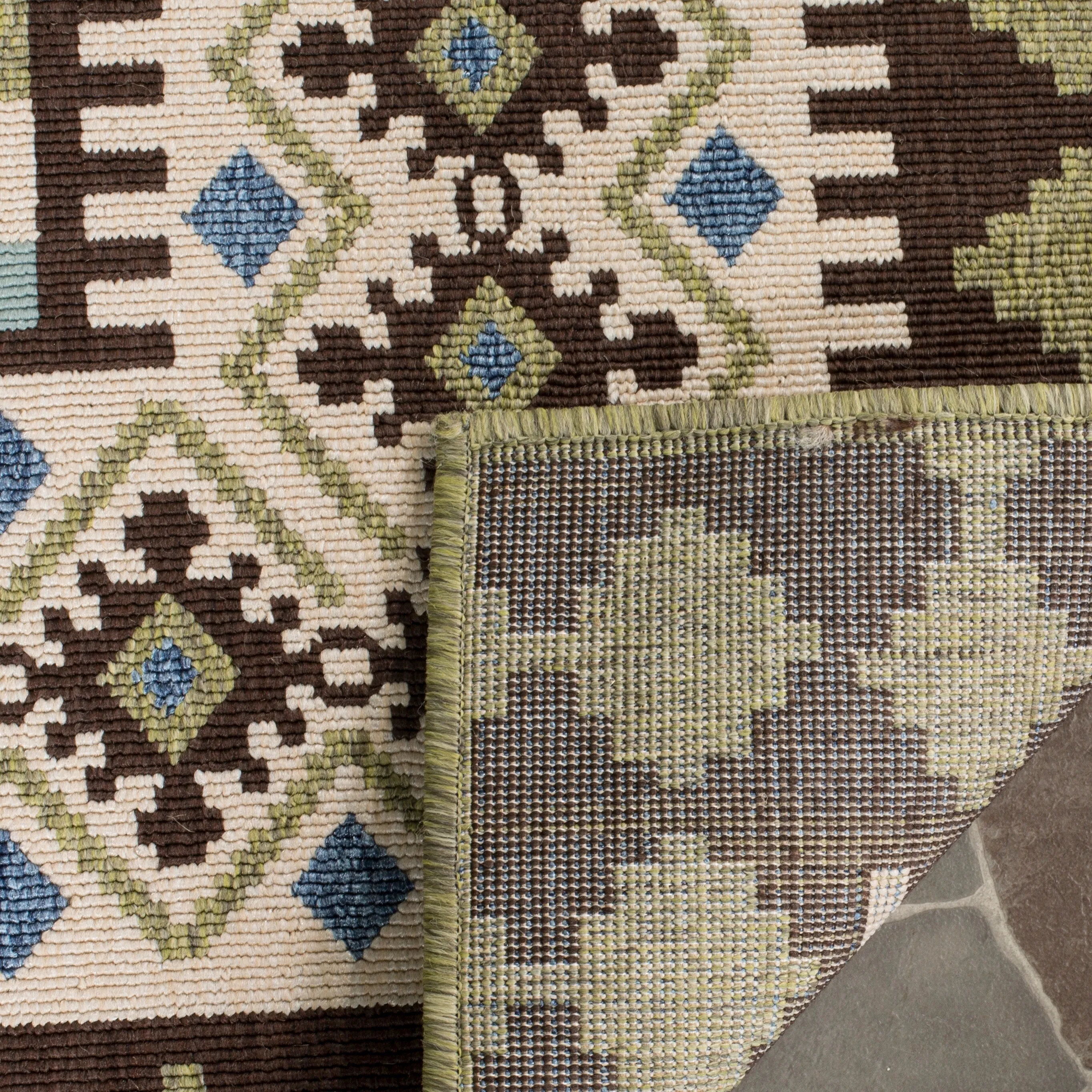SAFAVIEH Veranda Rita Indoor/ Outdoor Waterproof Patio Backyard Rug