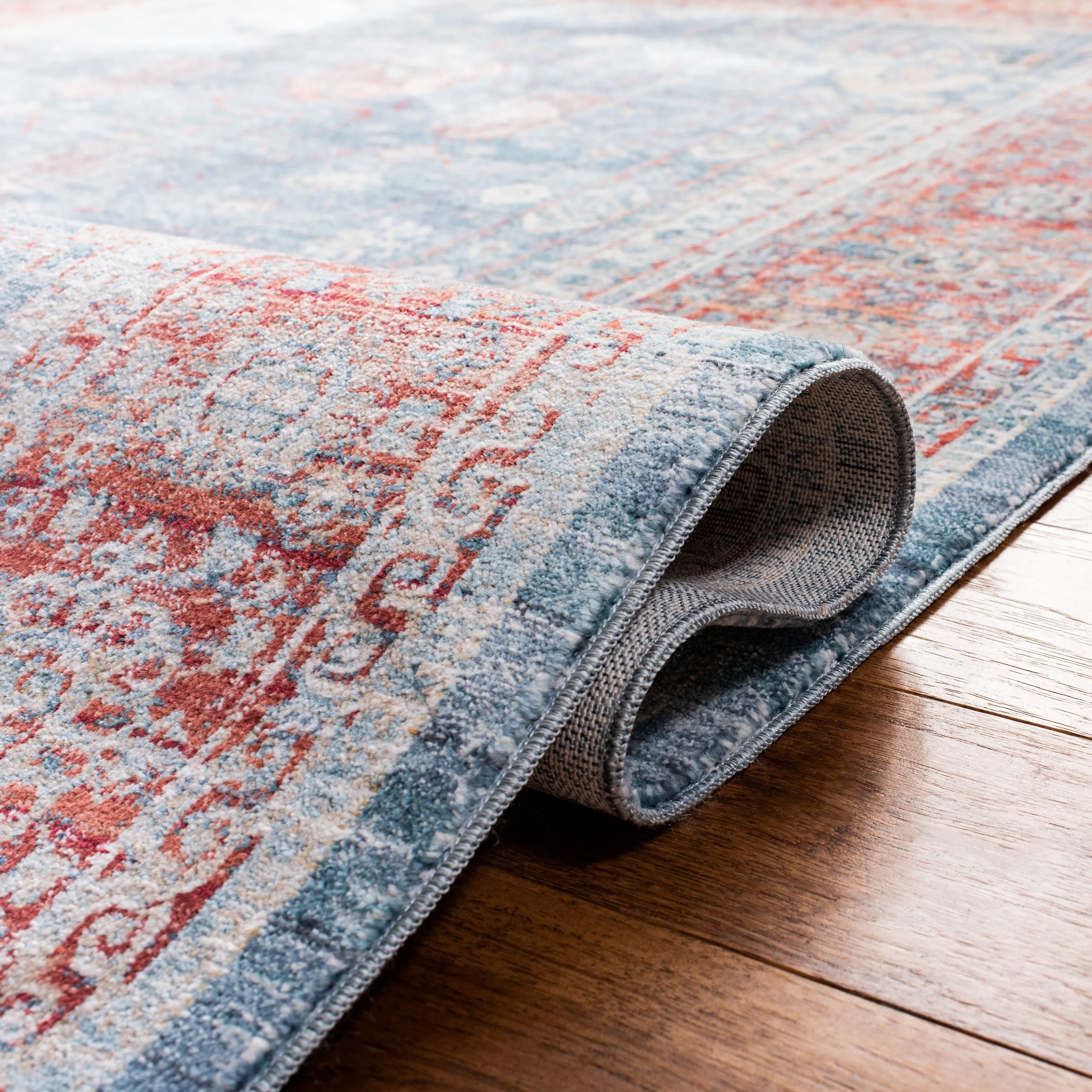 SAFAVIEH Victoria Almeda Traditional Oriental Rug
