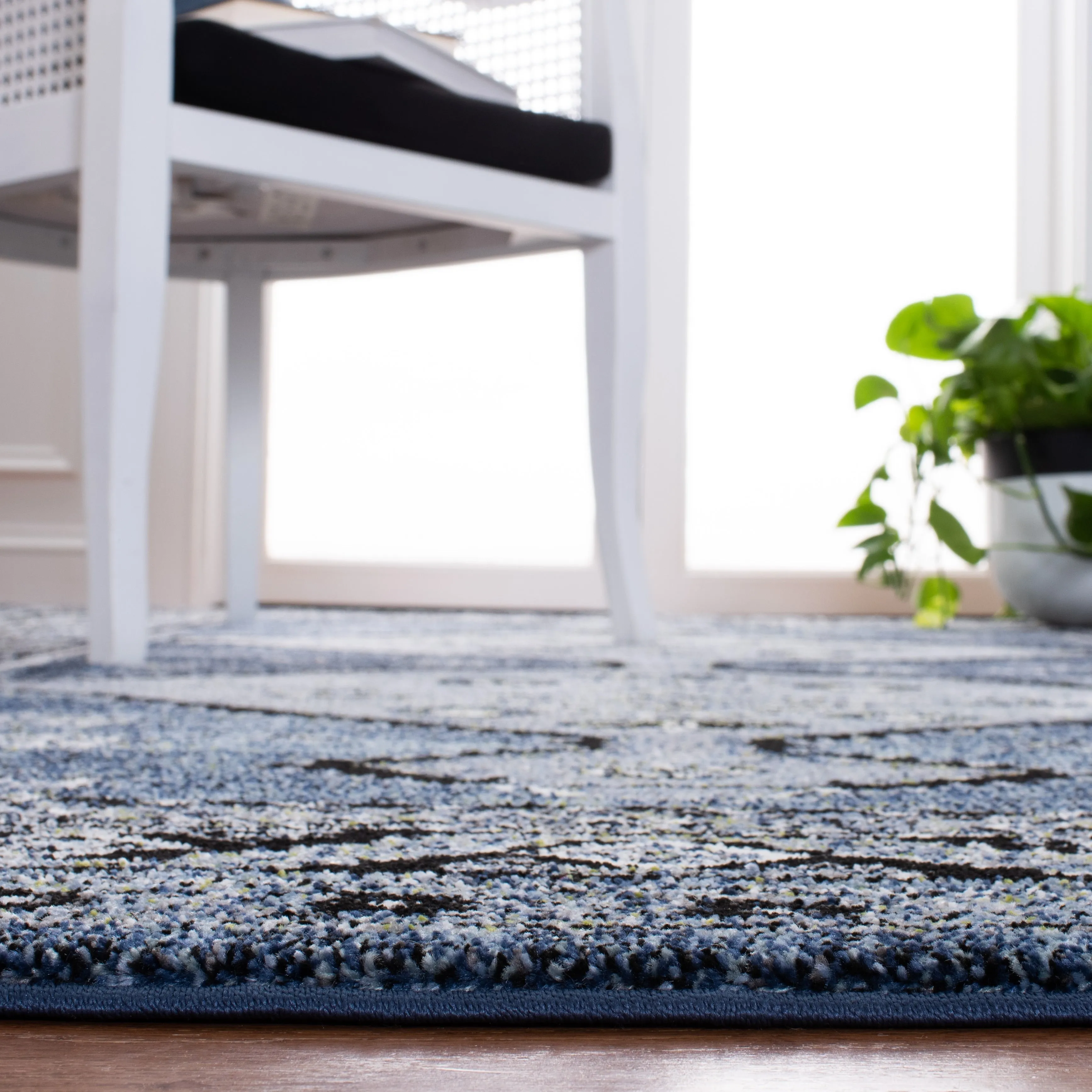SAFAVIEH Vintage Hamadan Sadiya Traditional Oriental Rug