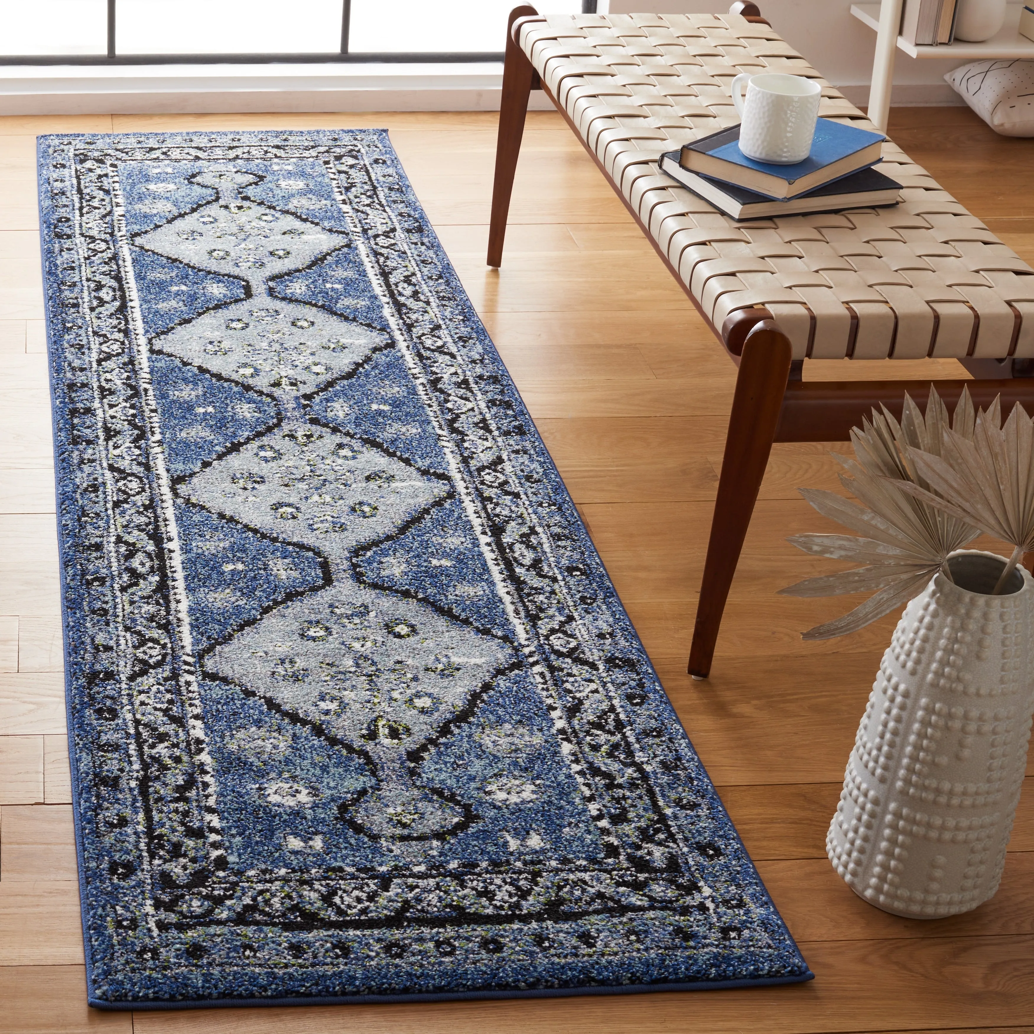 SAFAVIEH Vintage Hamadan Sadiya Traditional Oriental Rug